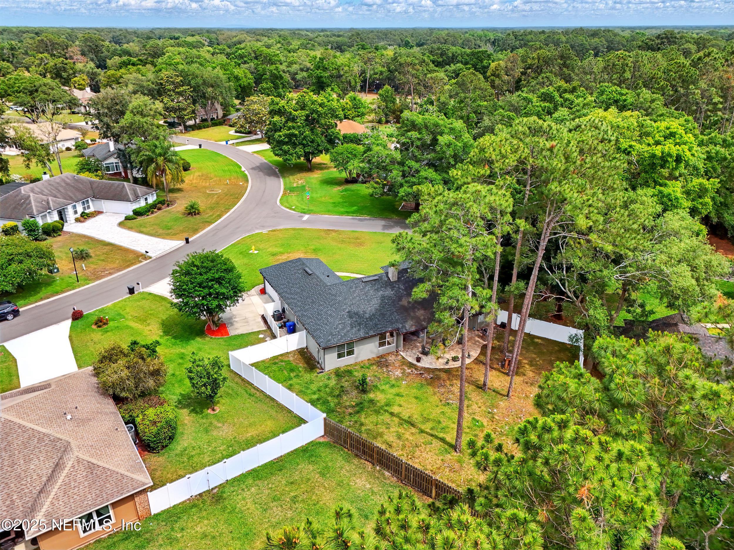 100 BRACKEN Court, St. Johns