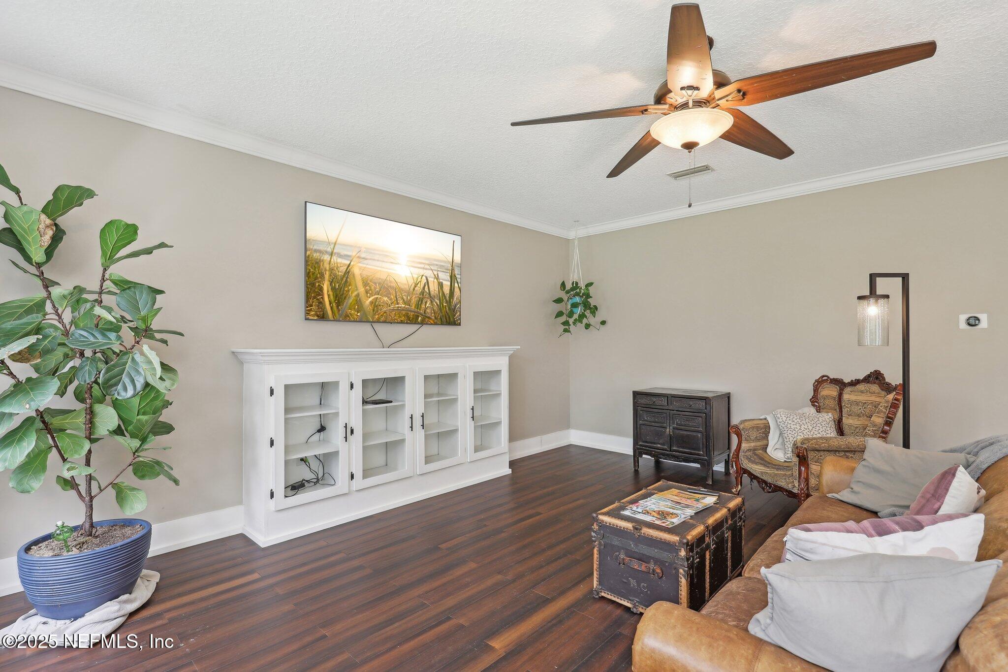 1821 W WINDY Way, St. Johns