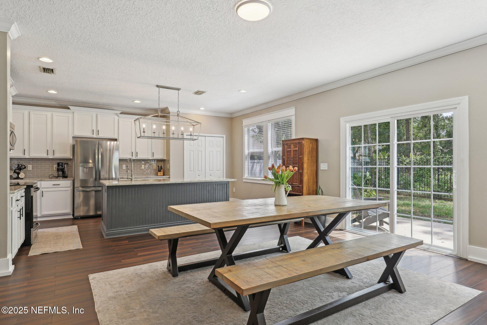 1821 W WINDY Way, St. Johns