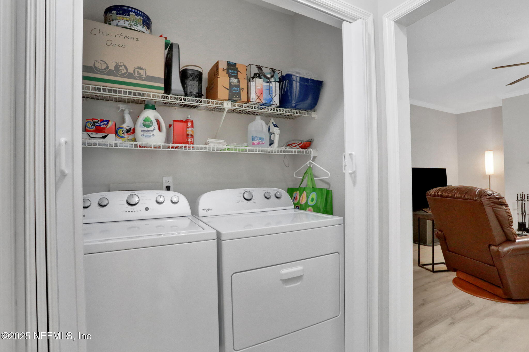 1303 WOOD HILL Place, 1303