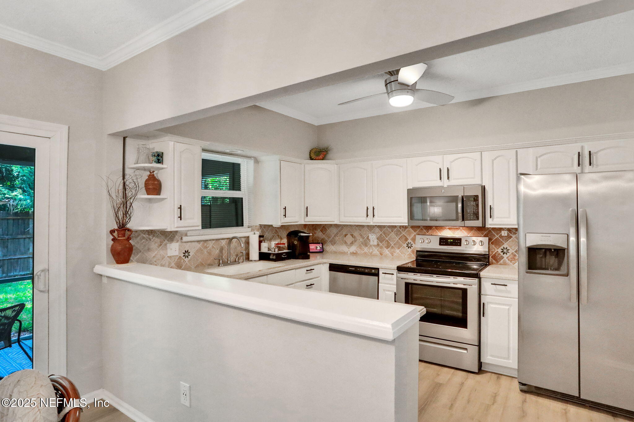 1303 WOOD HILL Place, 1303