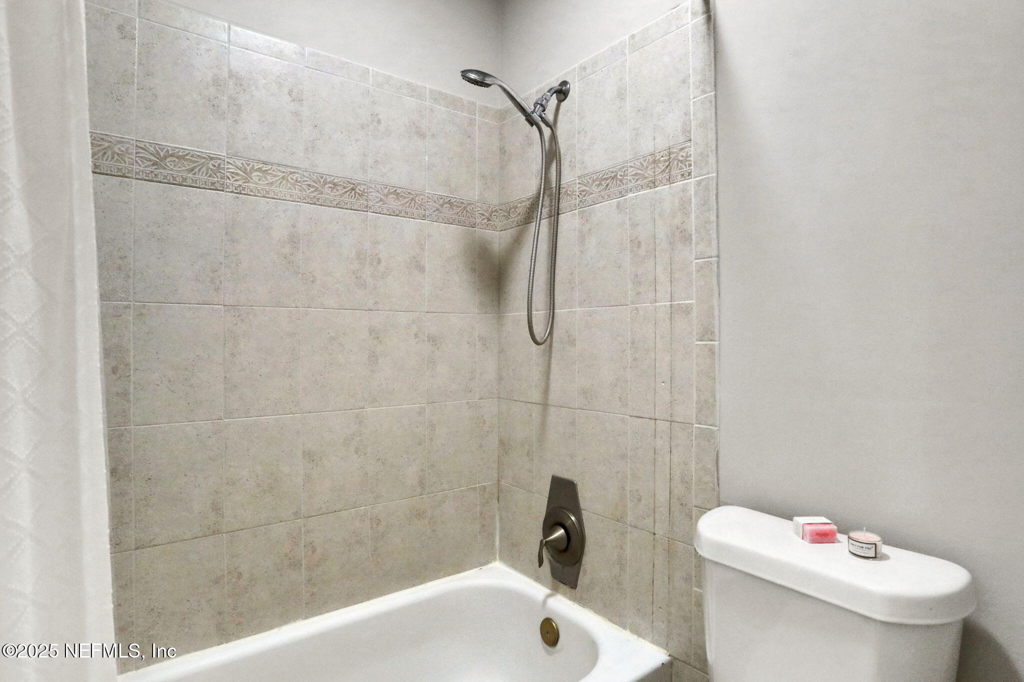 1303 WOOD HILL Place, 1303