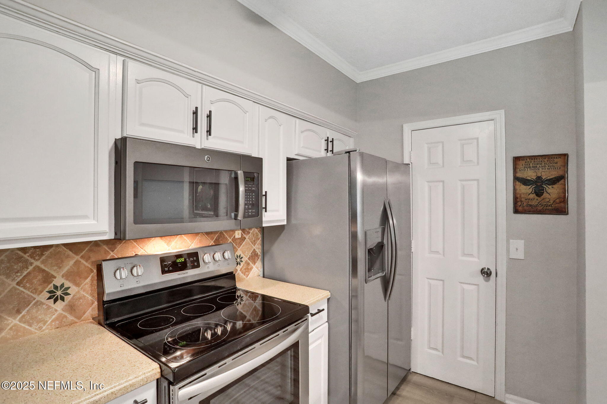 1303 WOOD HILL Place, 1303