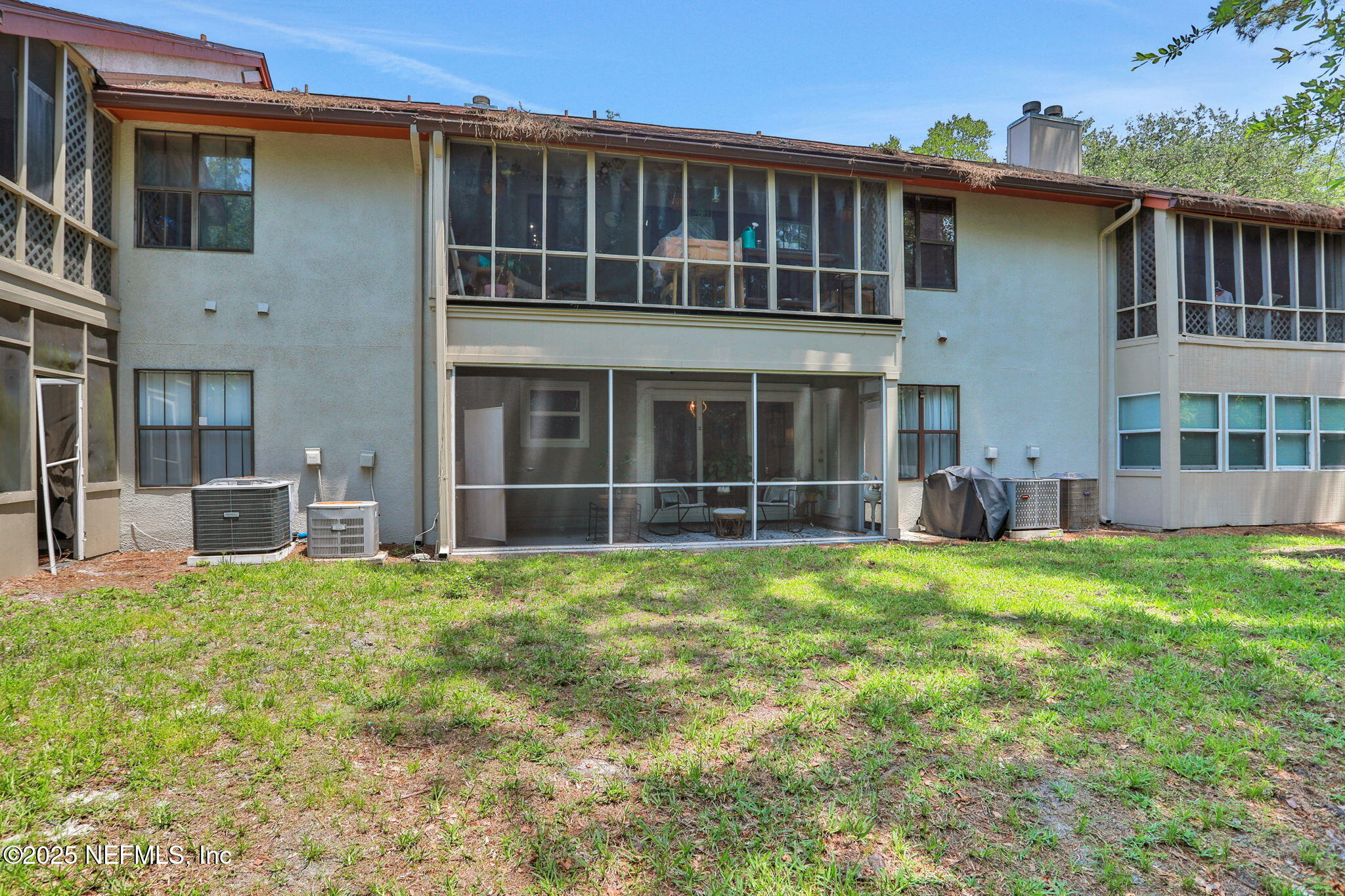 1303 WOOD HILL Place, 1303