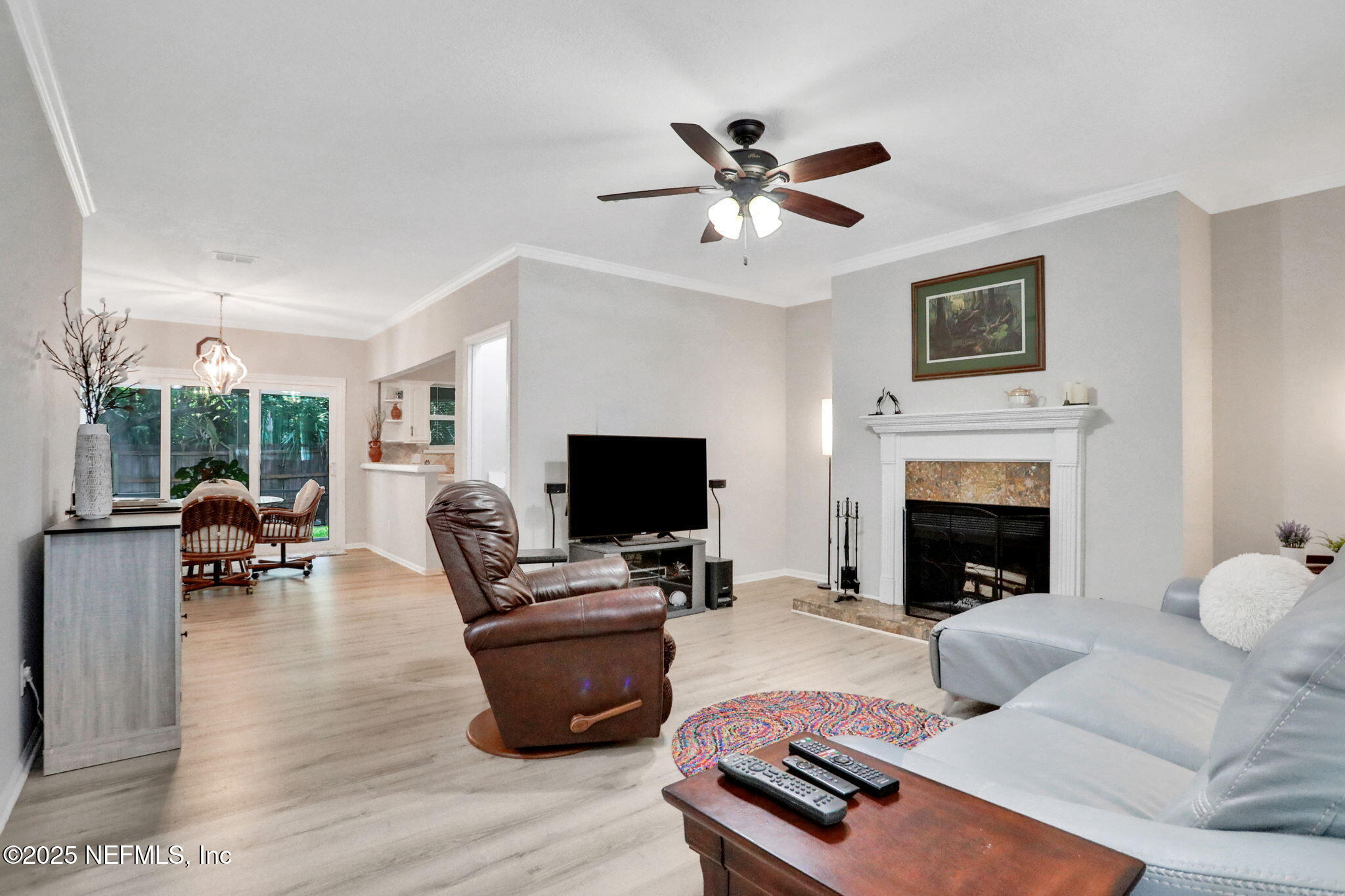 1303 WOOD HILL Place, 1303