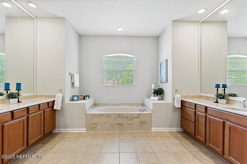 1728 E COBBLESTONE Lane, St. Augustine