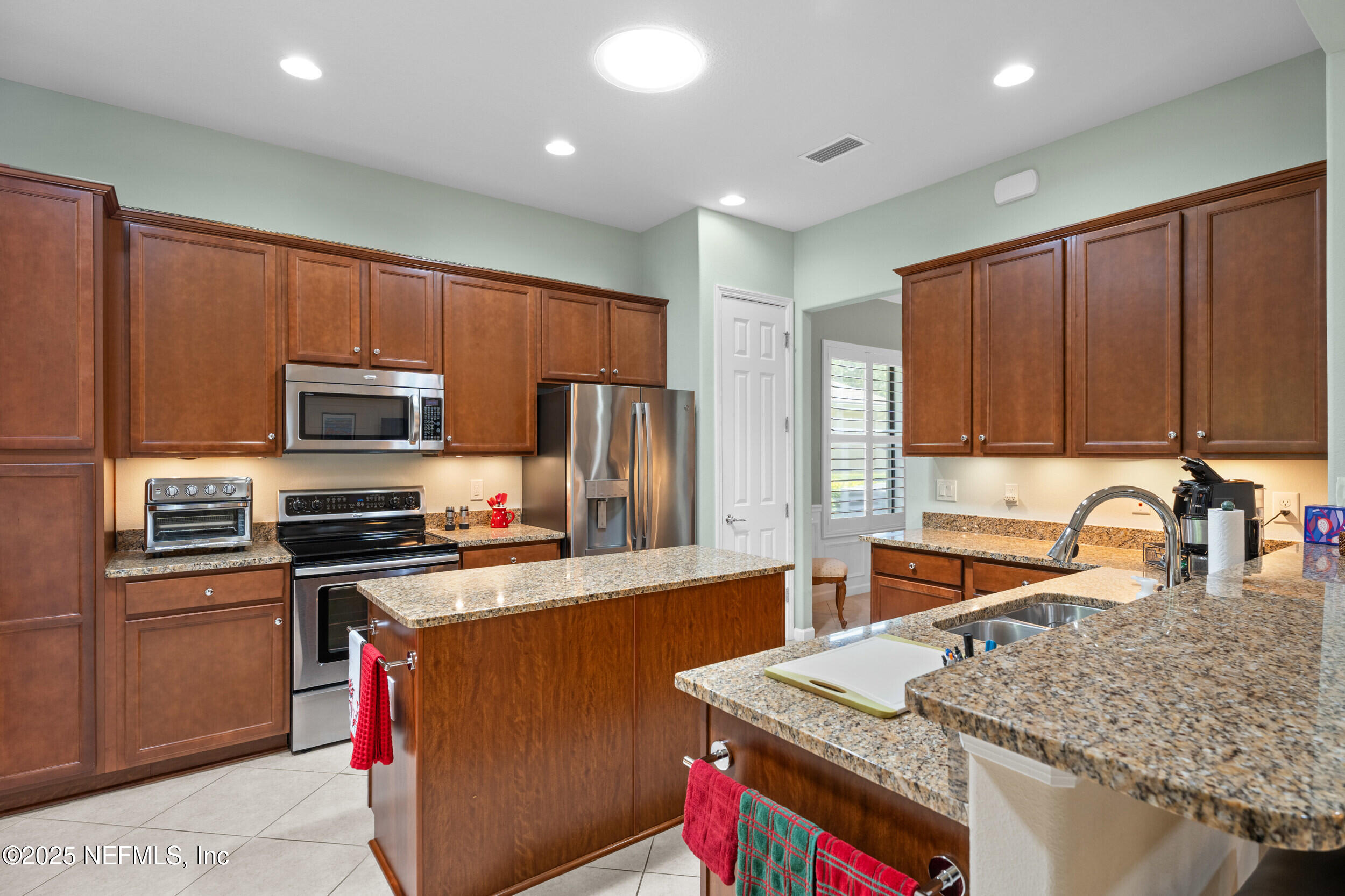 90 CANOPY GLADES Circle
