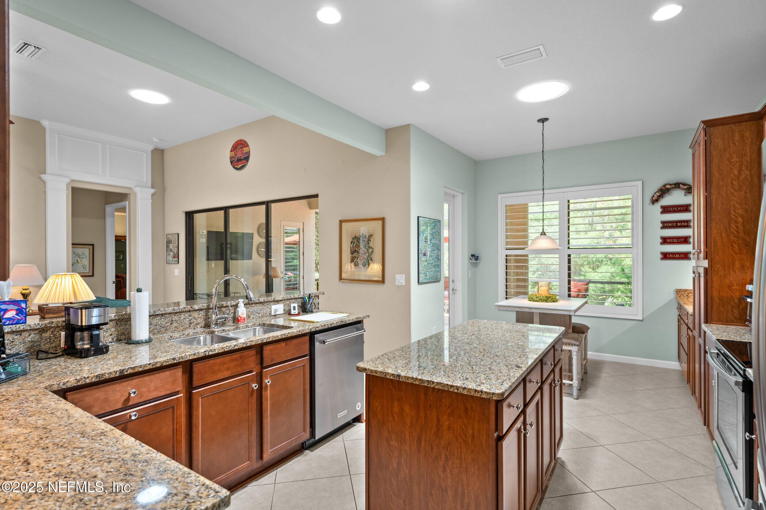 90 CANOPY GLADES Circle