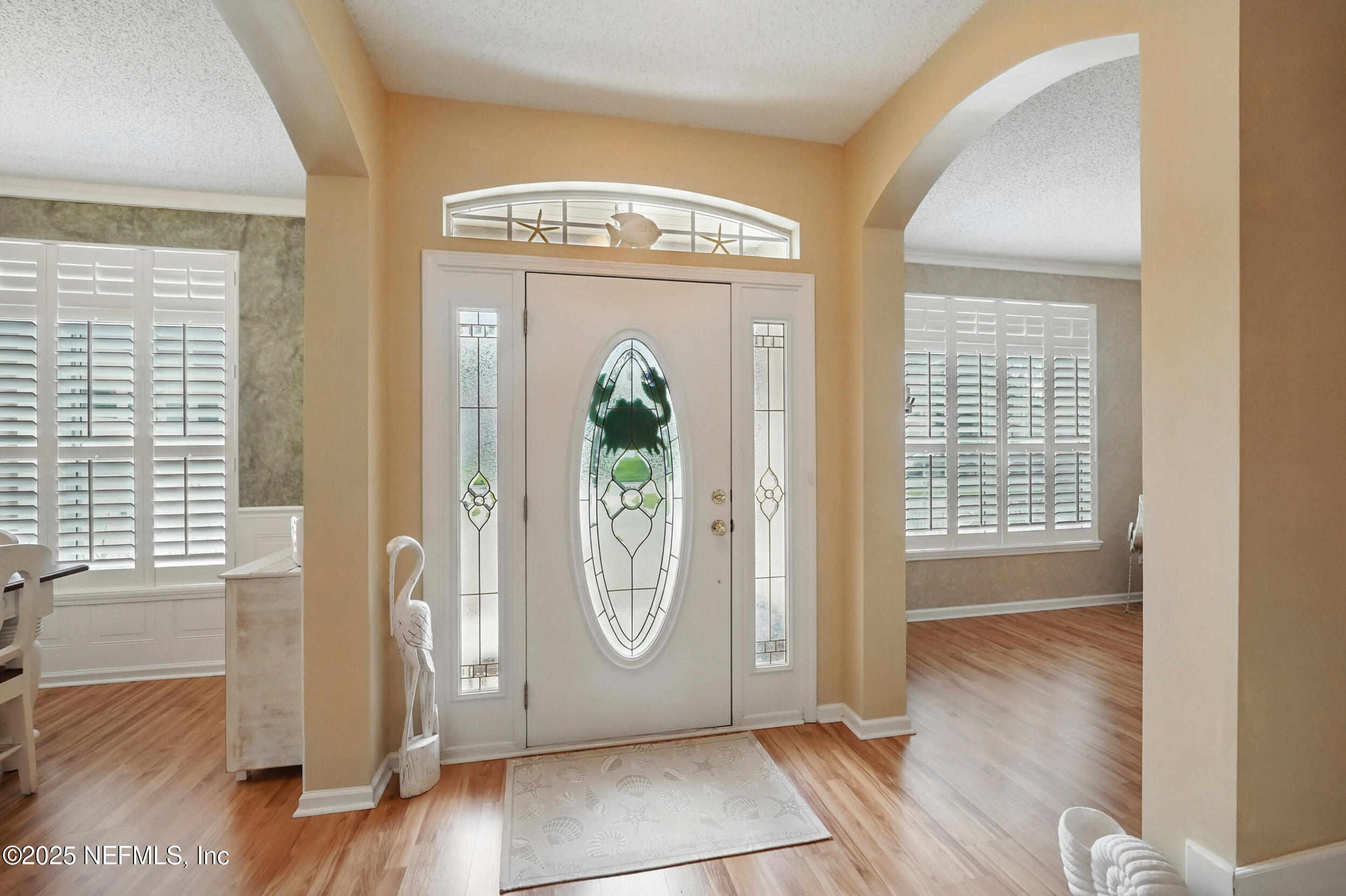 1077 WATERFALL Drive