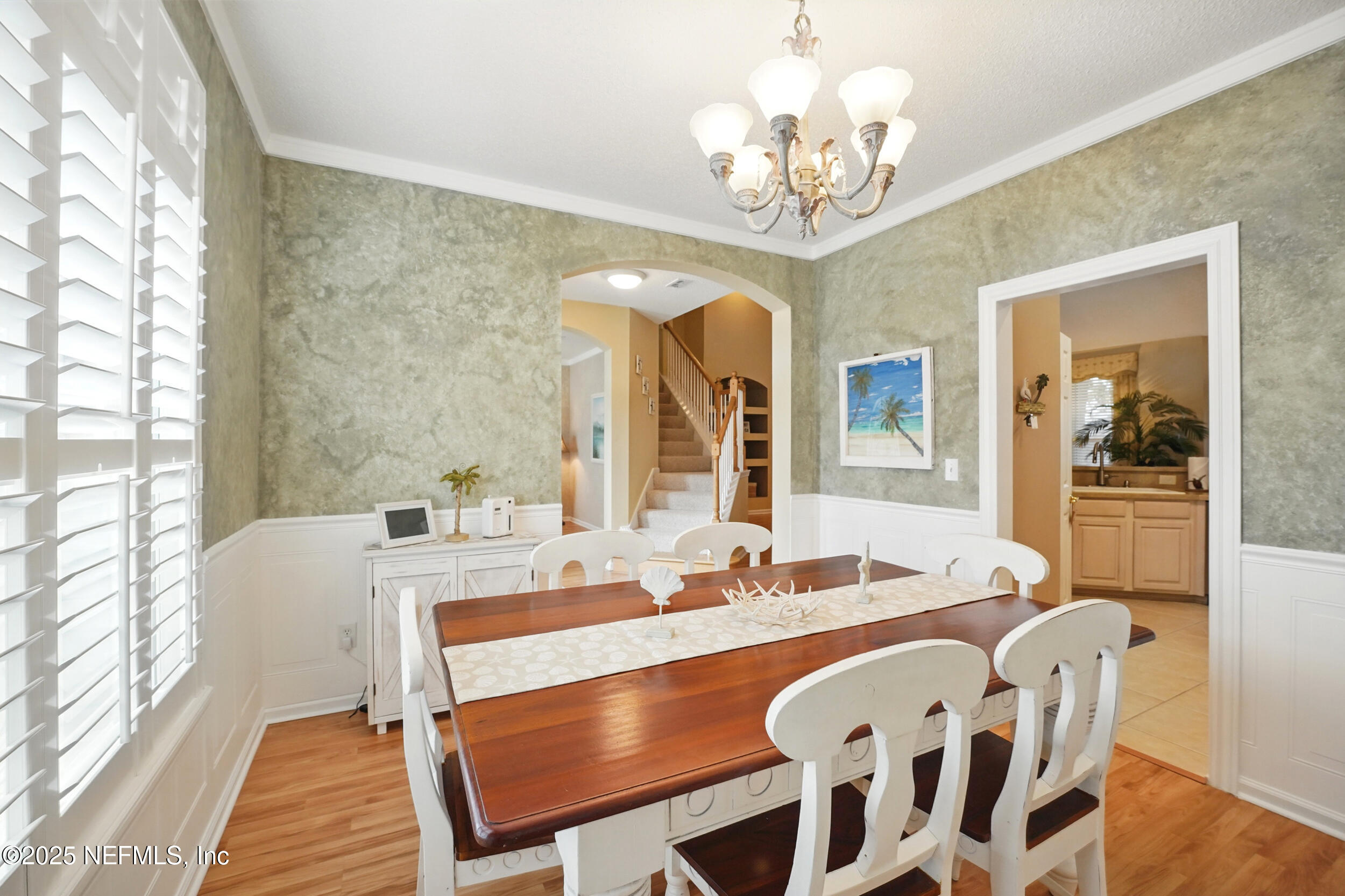 1077 WATERFALL Drive