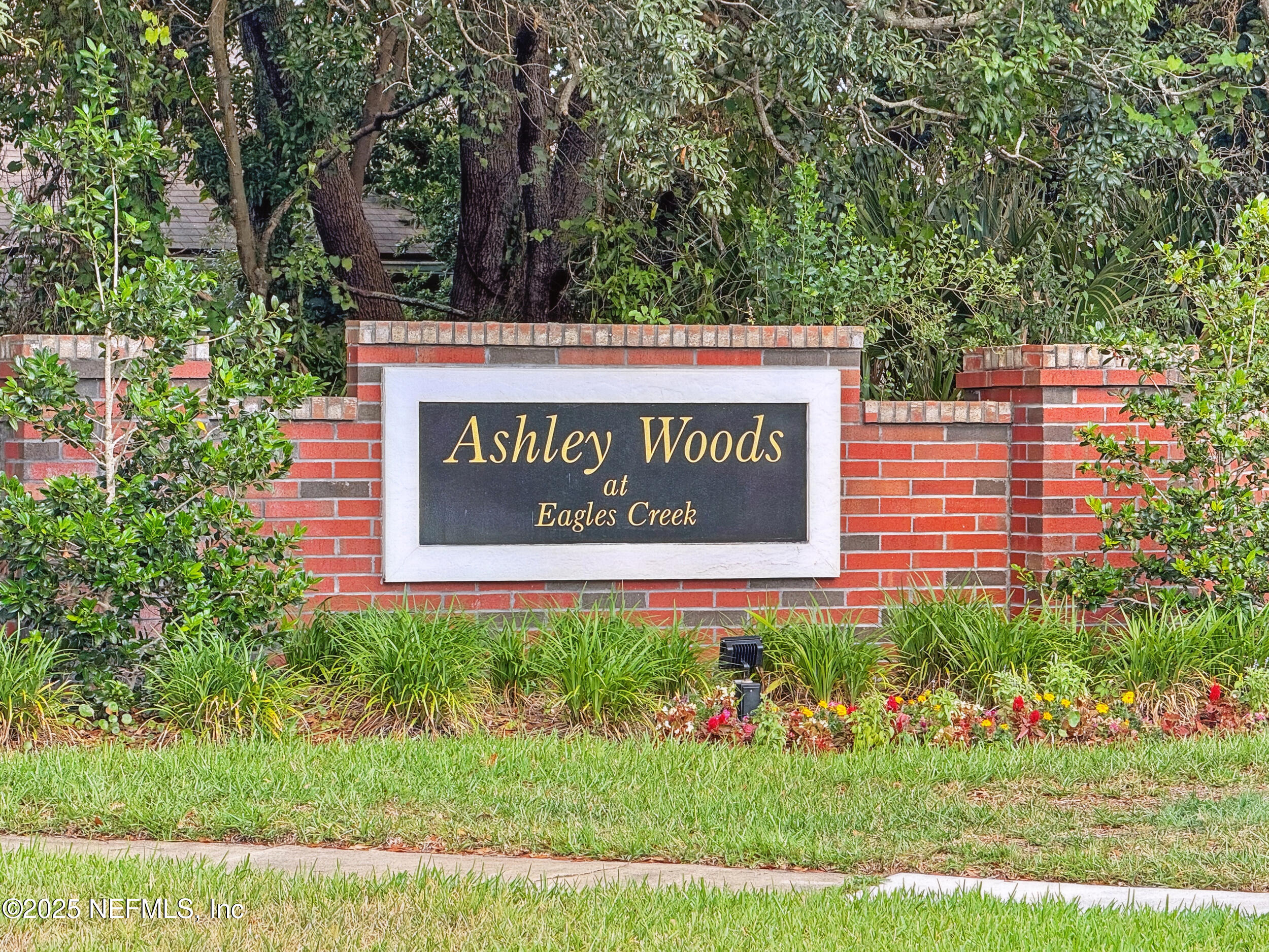 1077 WATERFALL Drive