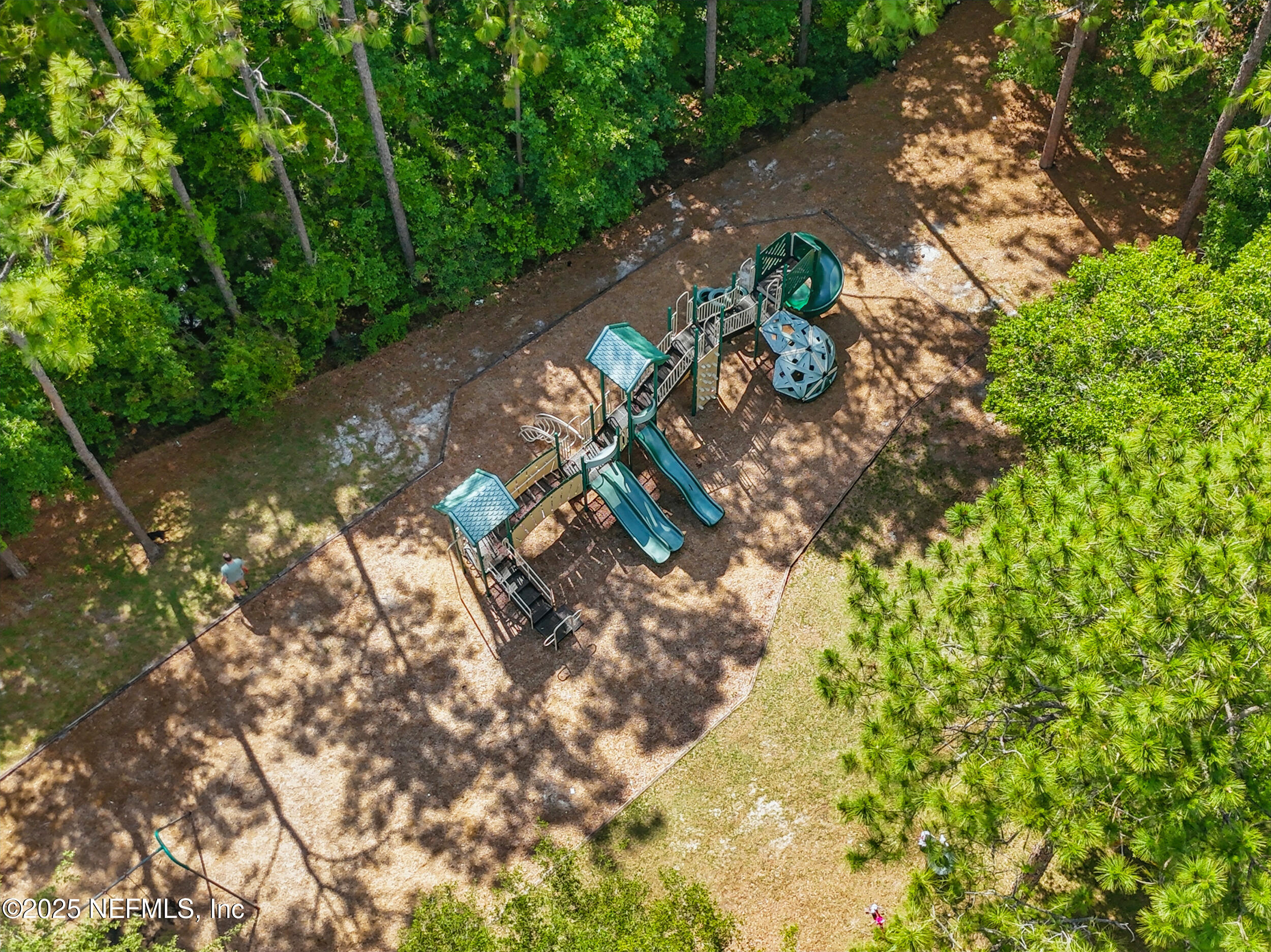 1077 WATERFALL Drive