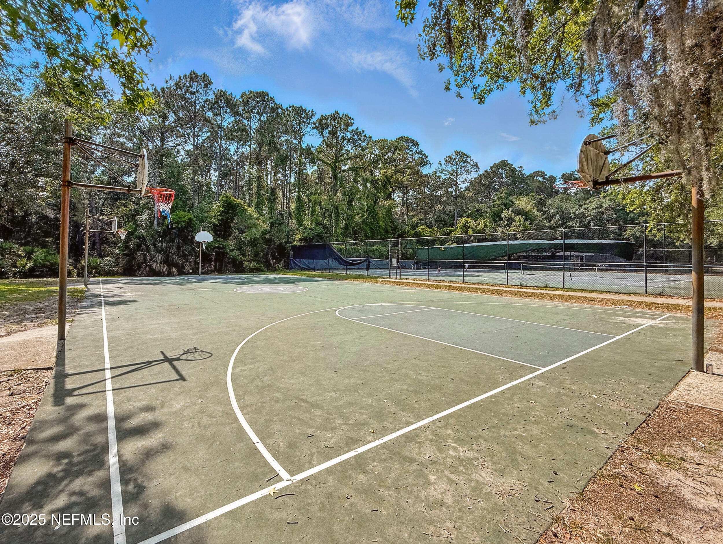 1077 WATERFALL Drive