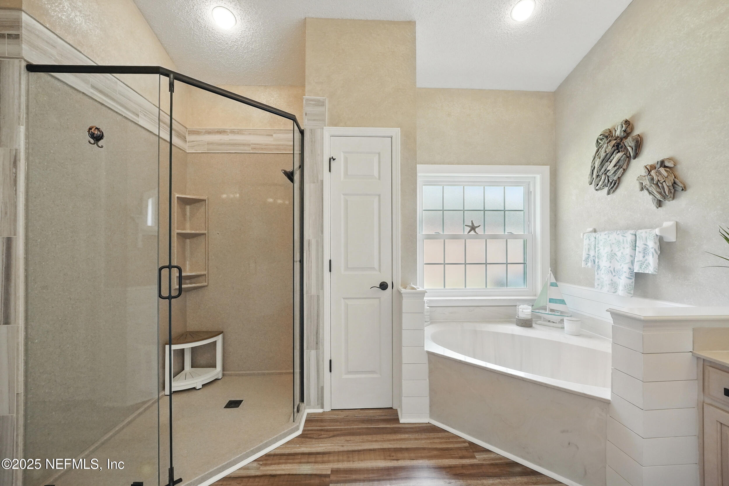 1077 WATERFALL Drive