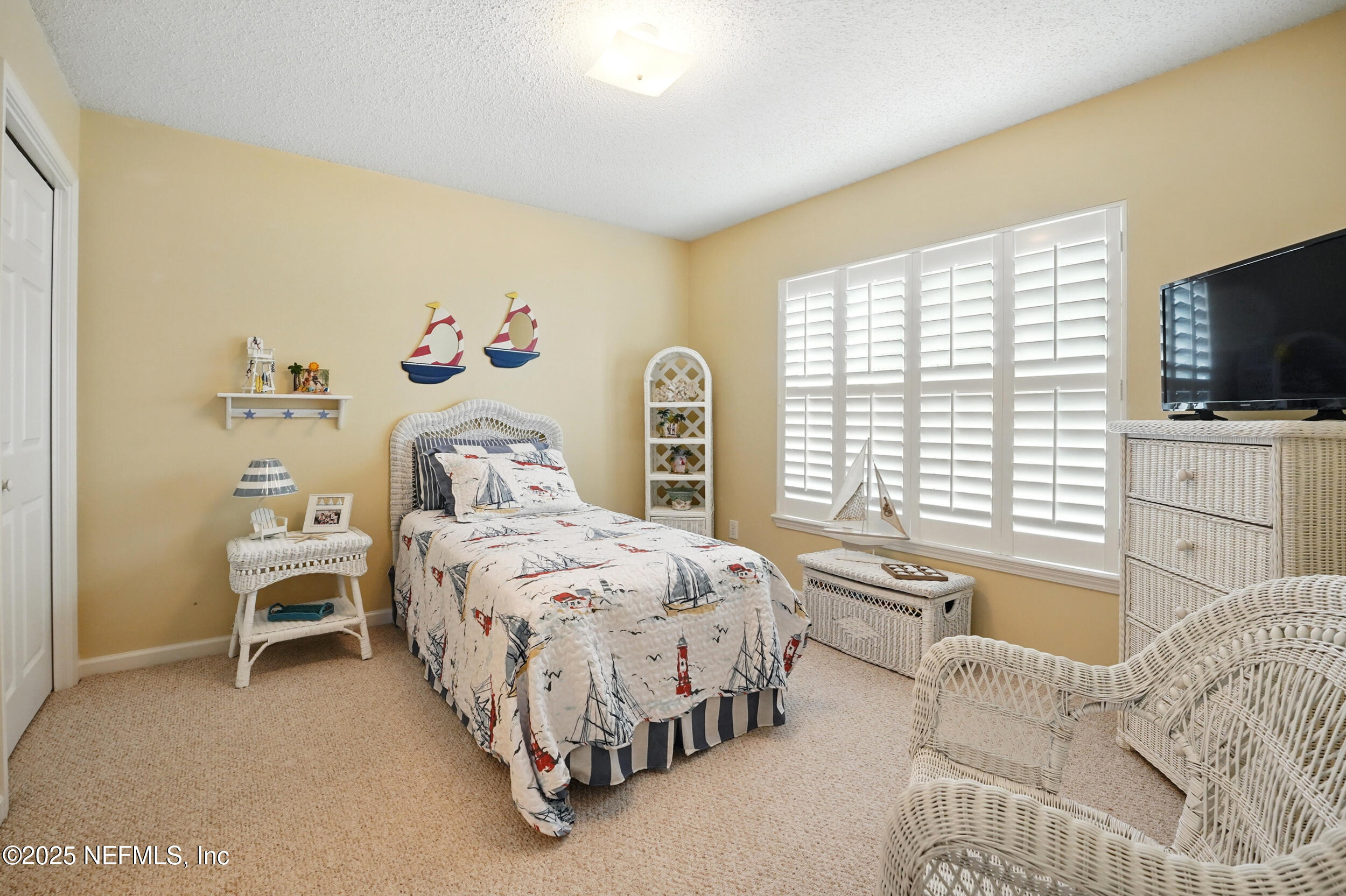 1077 WATERFALL Drive