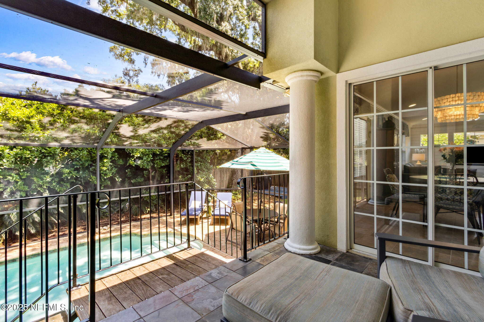 2738 SEA GROVE Lane