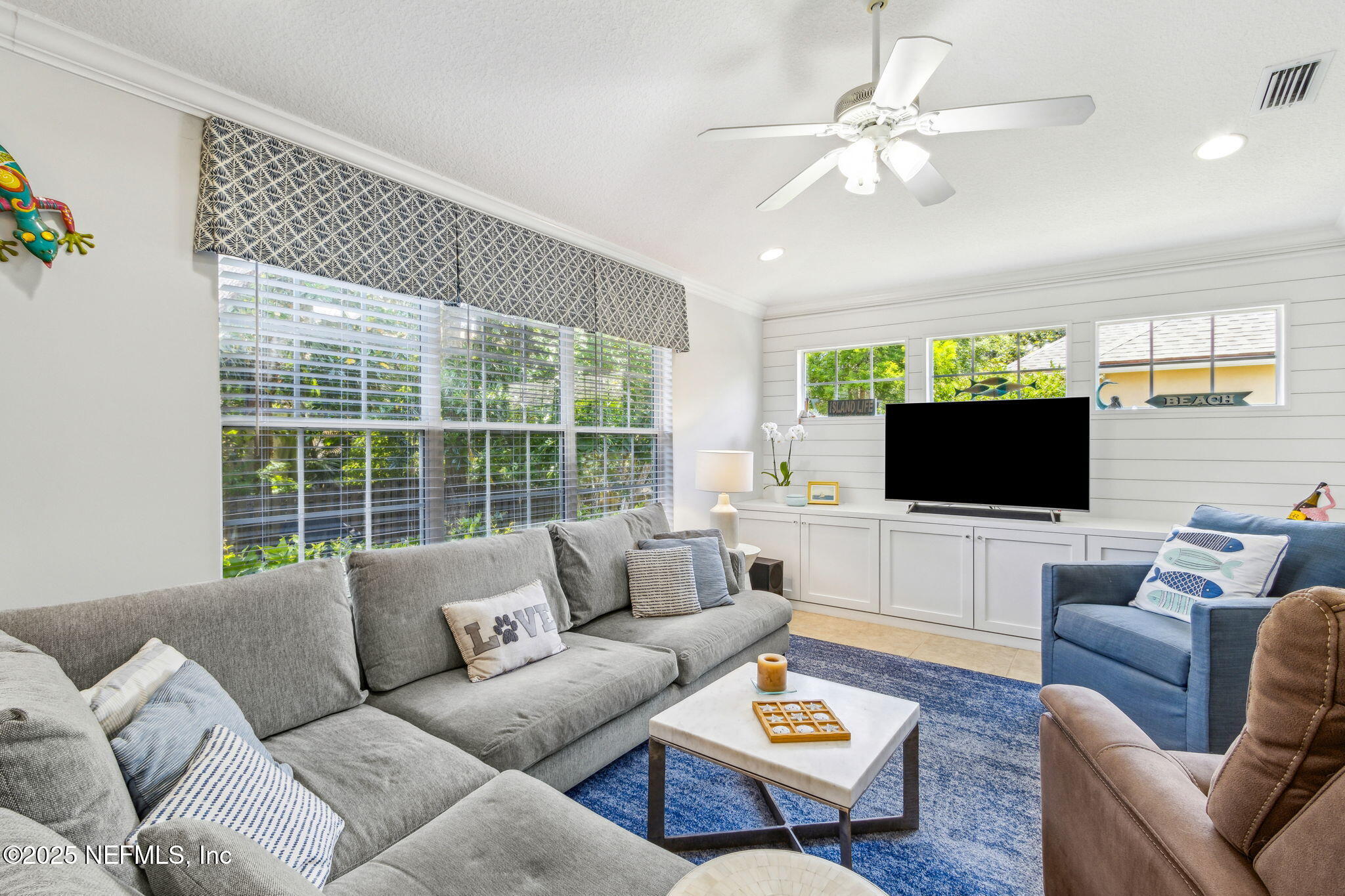 2738 SEA GROVE Lane