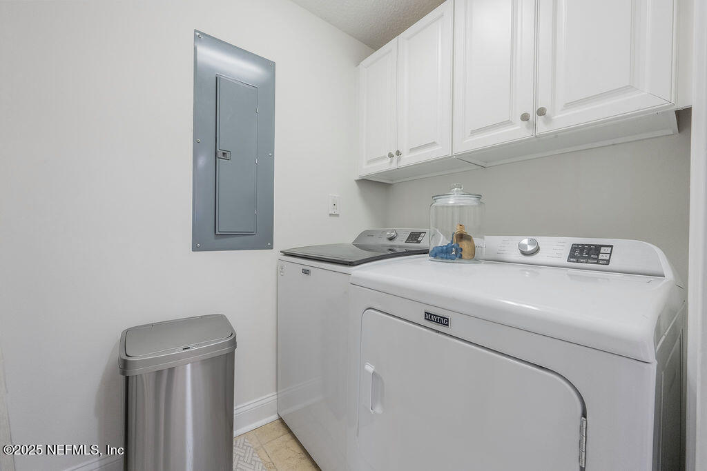 1201 1ST Street N, 1002