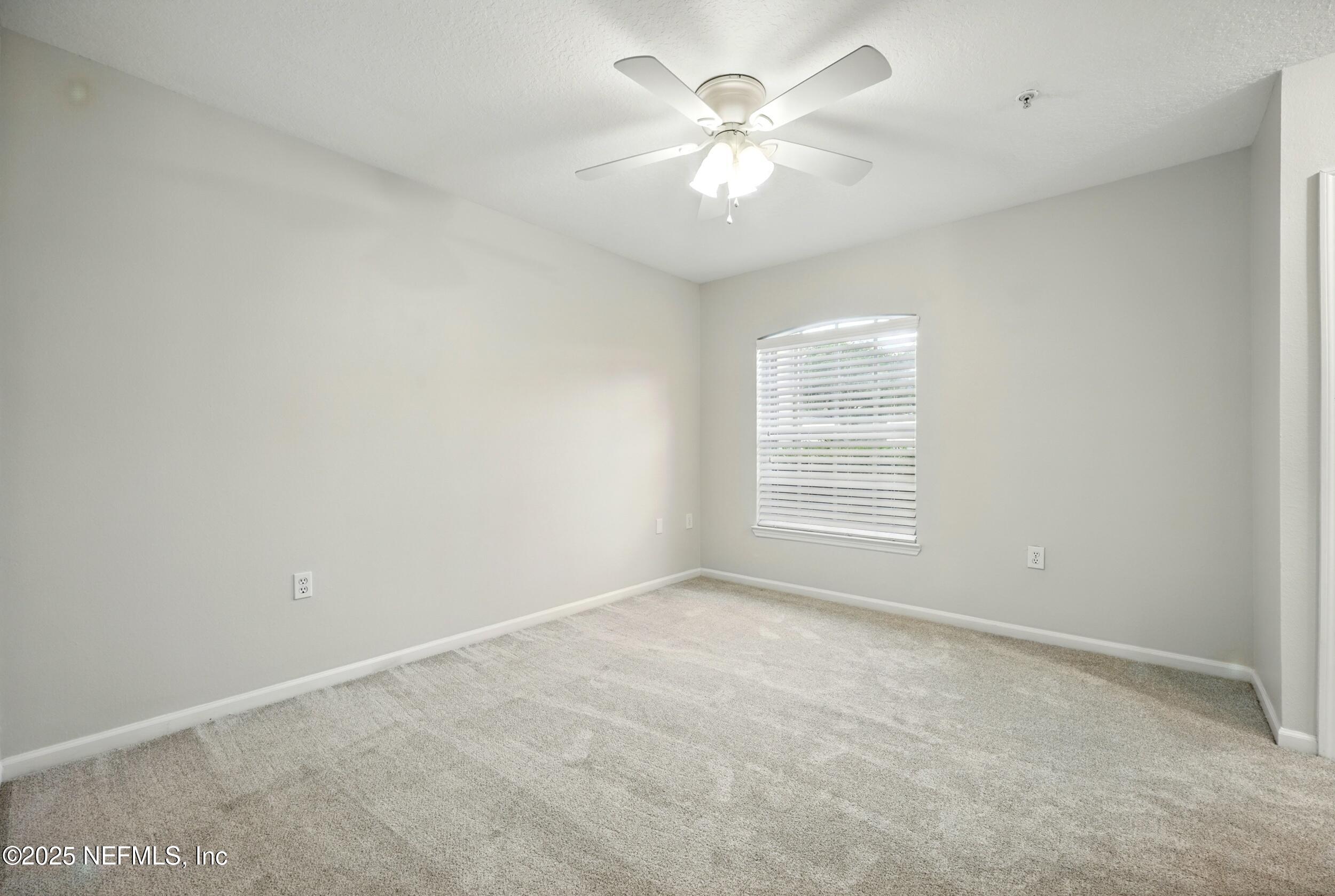 1655 THE GREENS Way, 2612
