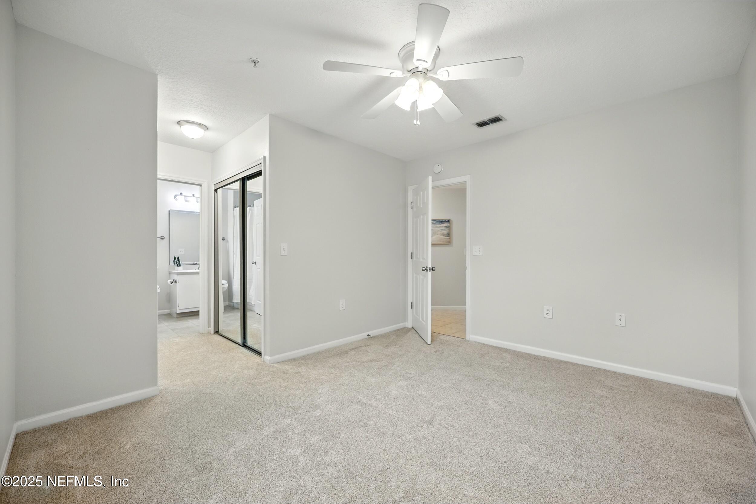 1655 THE GREENS Way, 2612