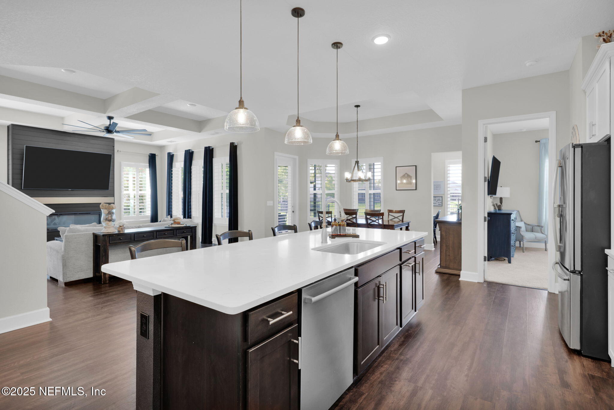 61 SUNBURST Court