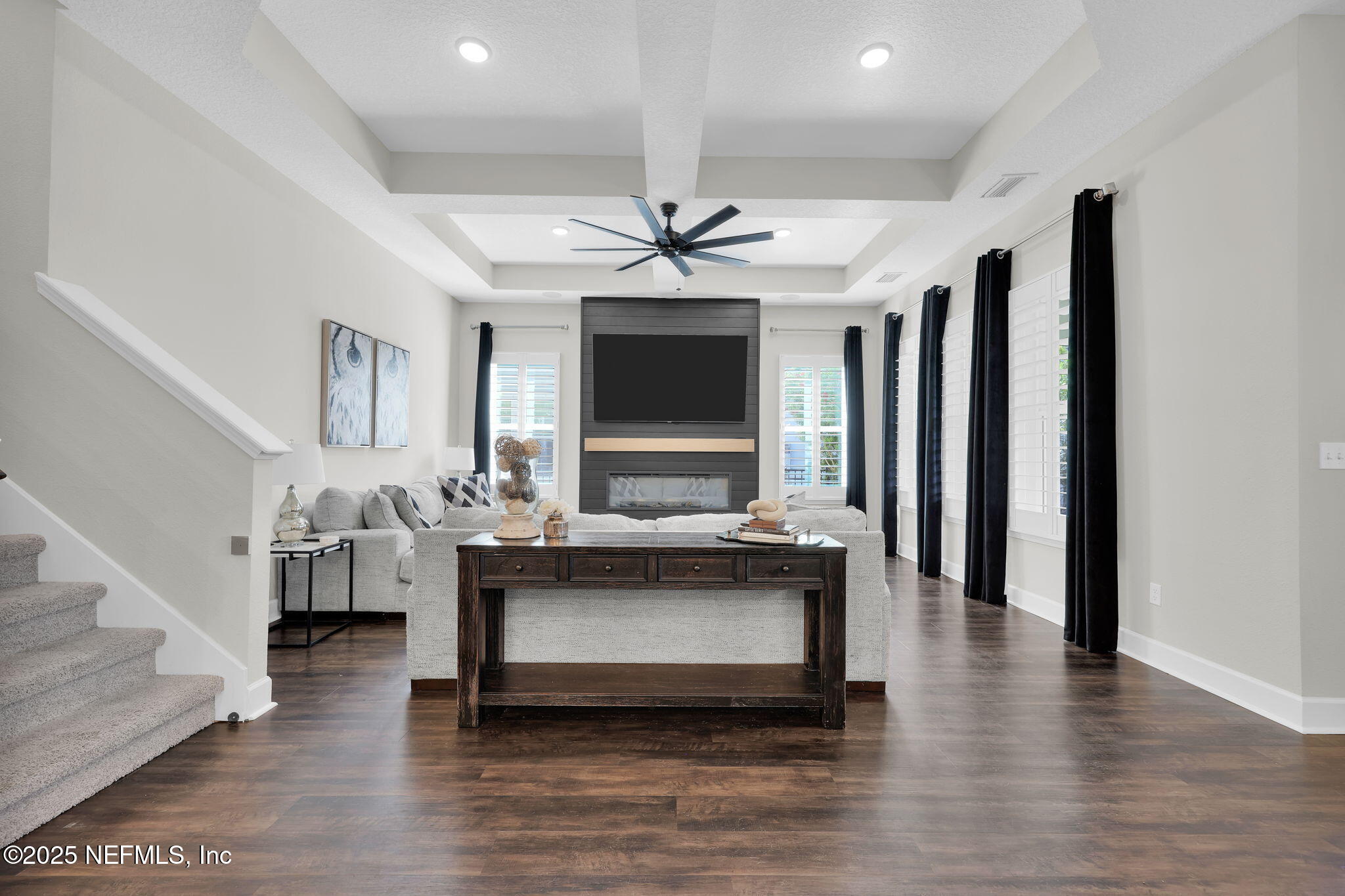 61 SUNBURST Court
