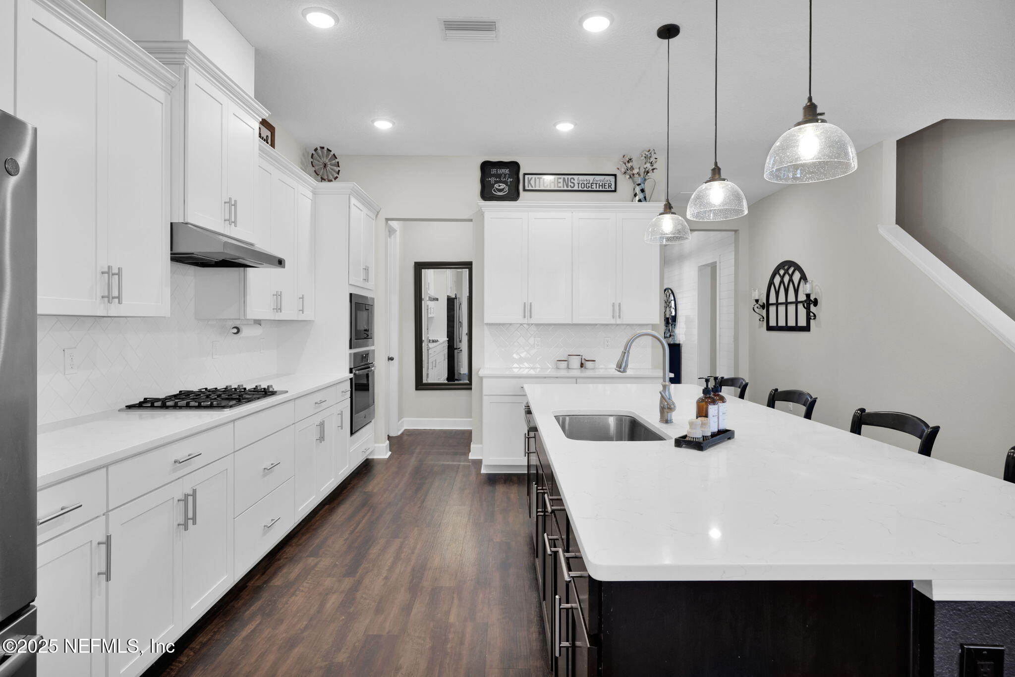 61 SUNBURST Court