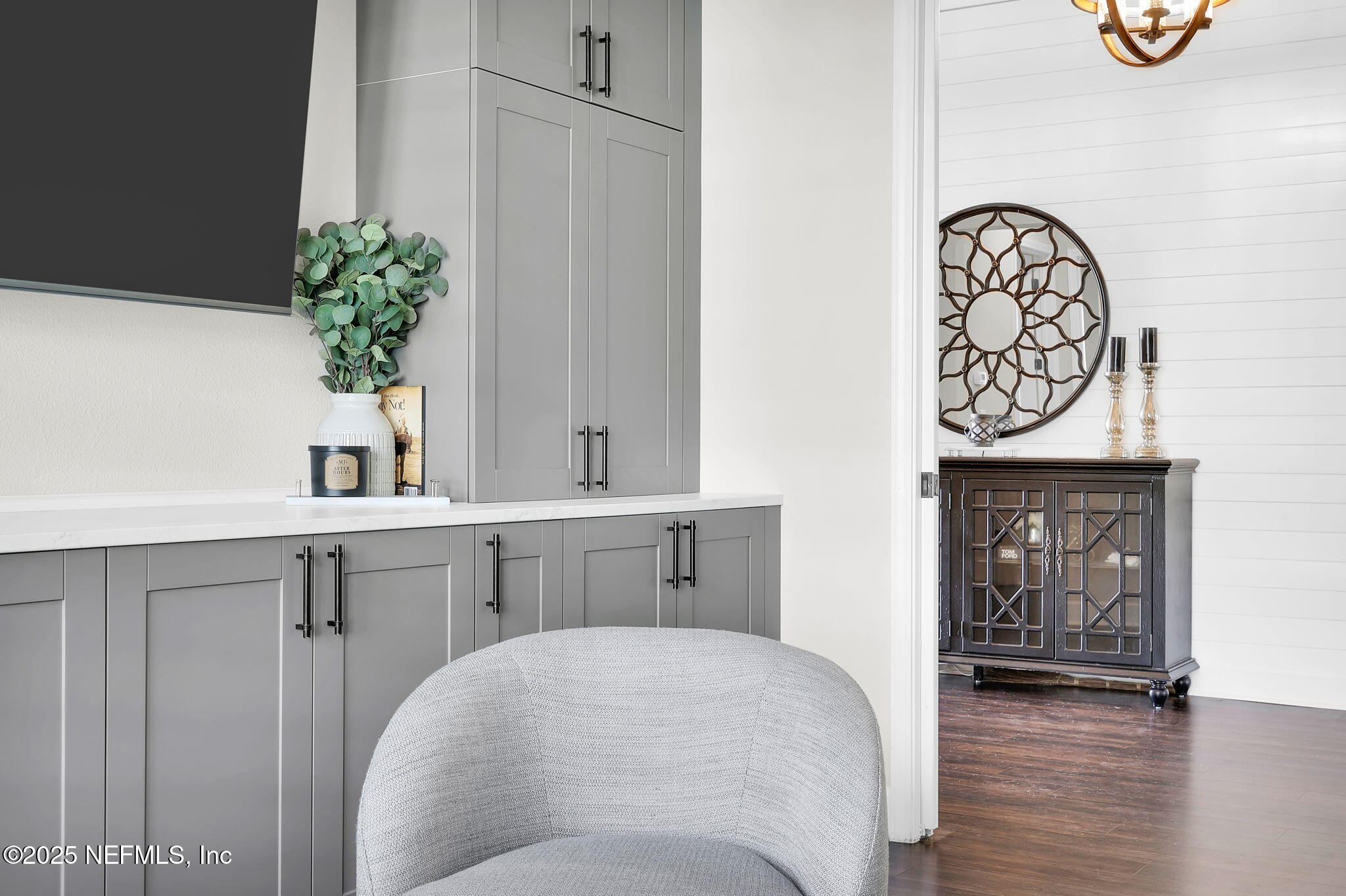 61 SUNBURST Court