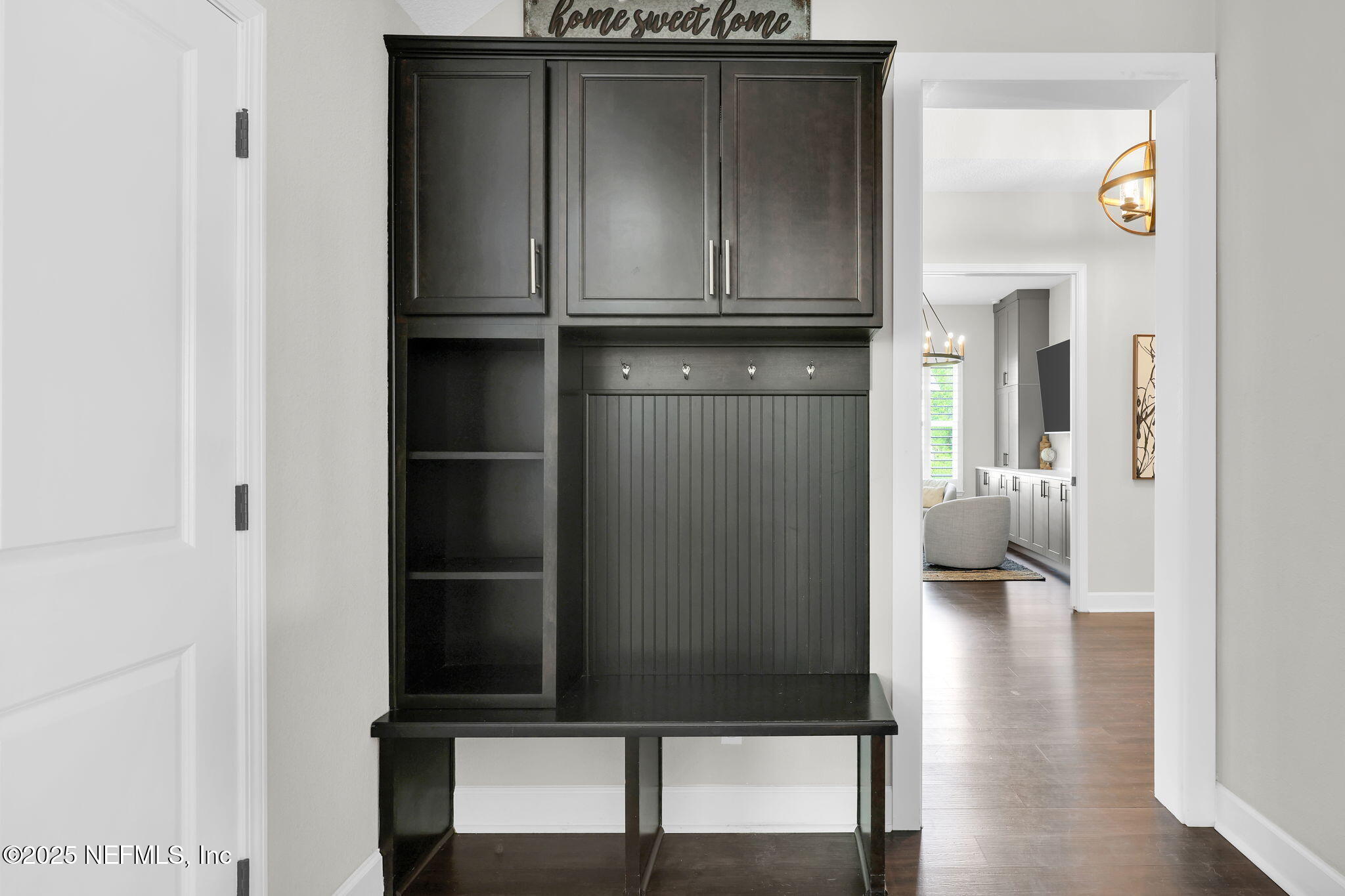 61 SUNBURST Court