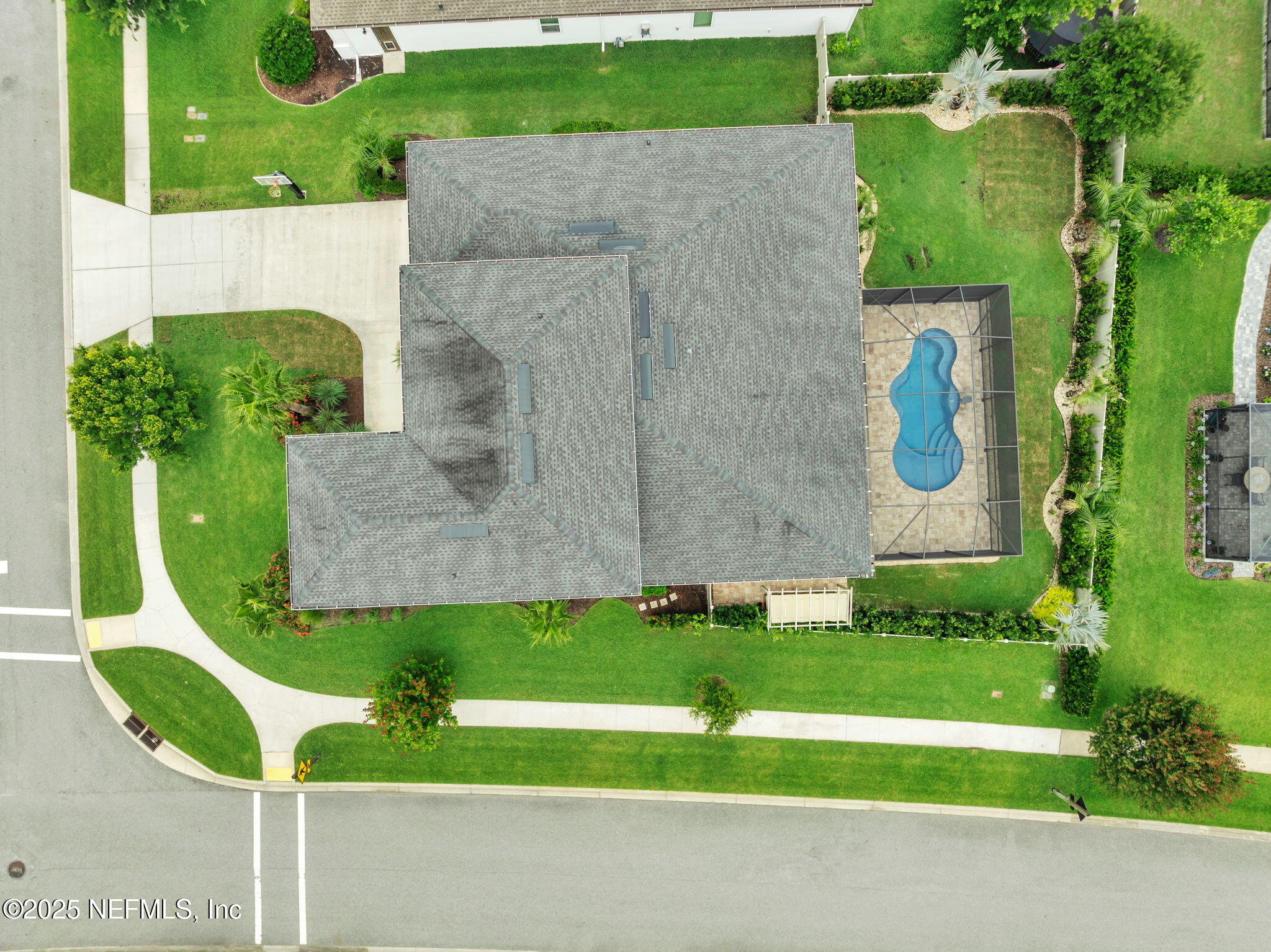 24 FORTRESS Avenue