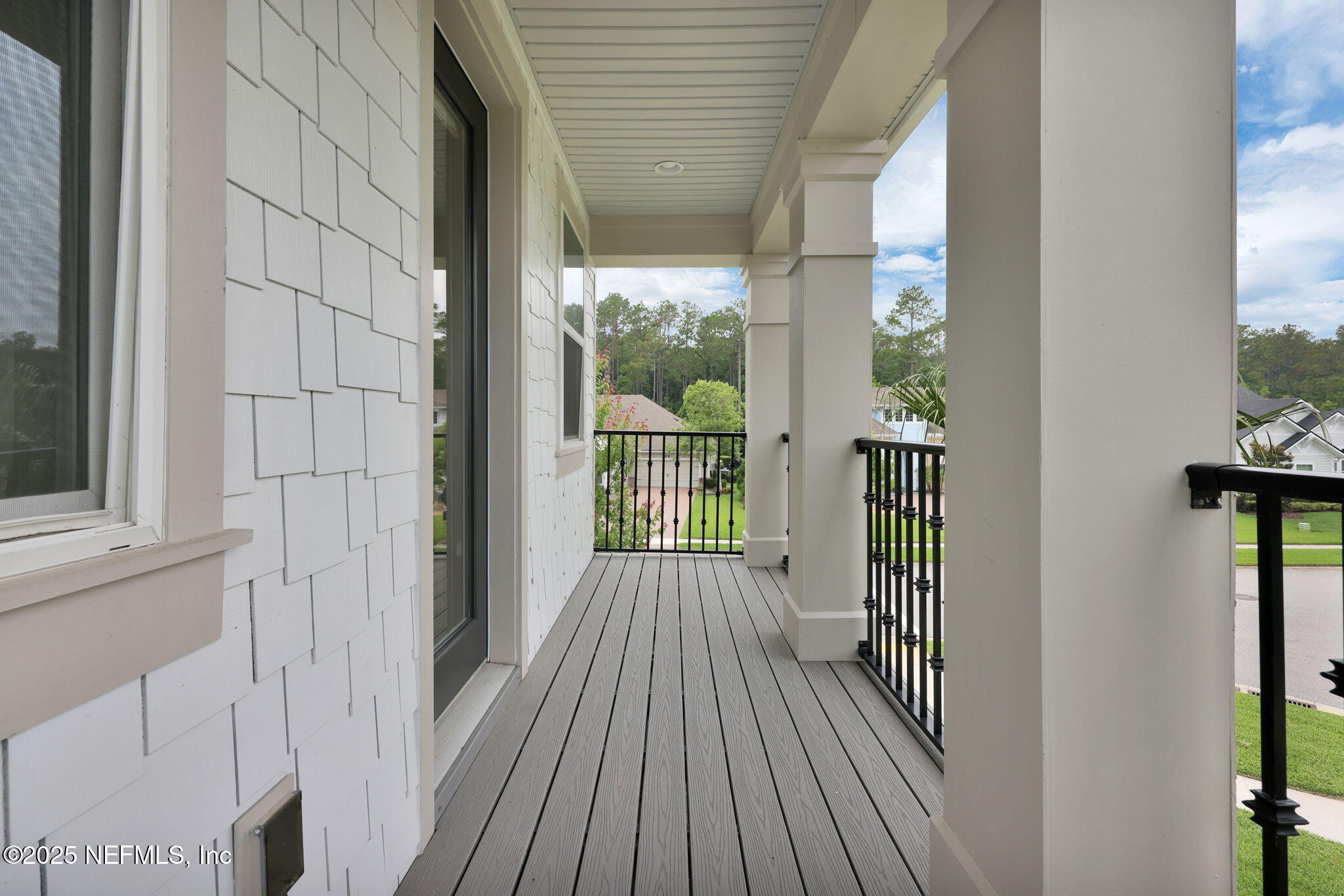 24 FORTRESS Avenue