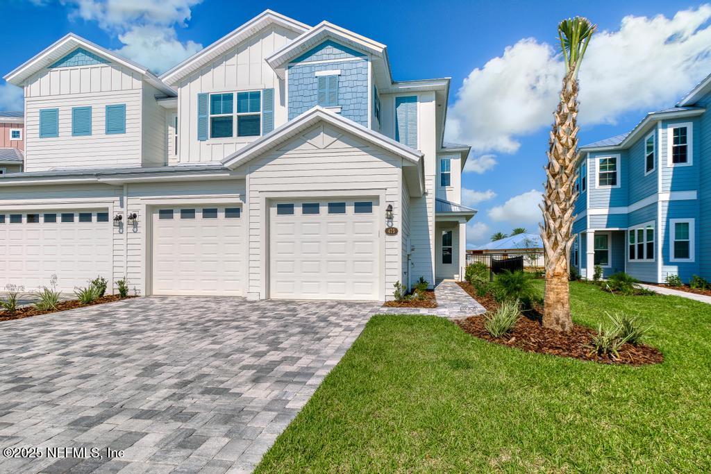 475 MARQUESA Circle, St. Johns