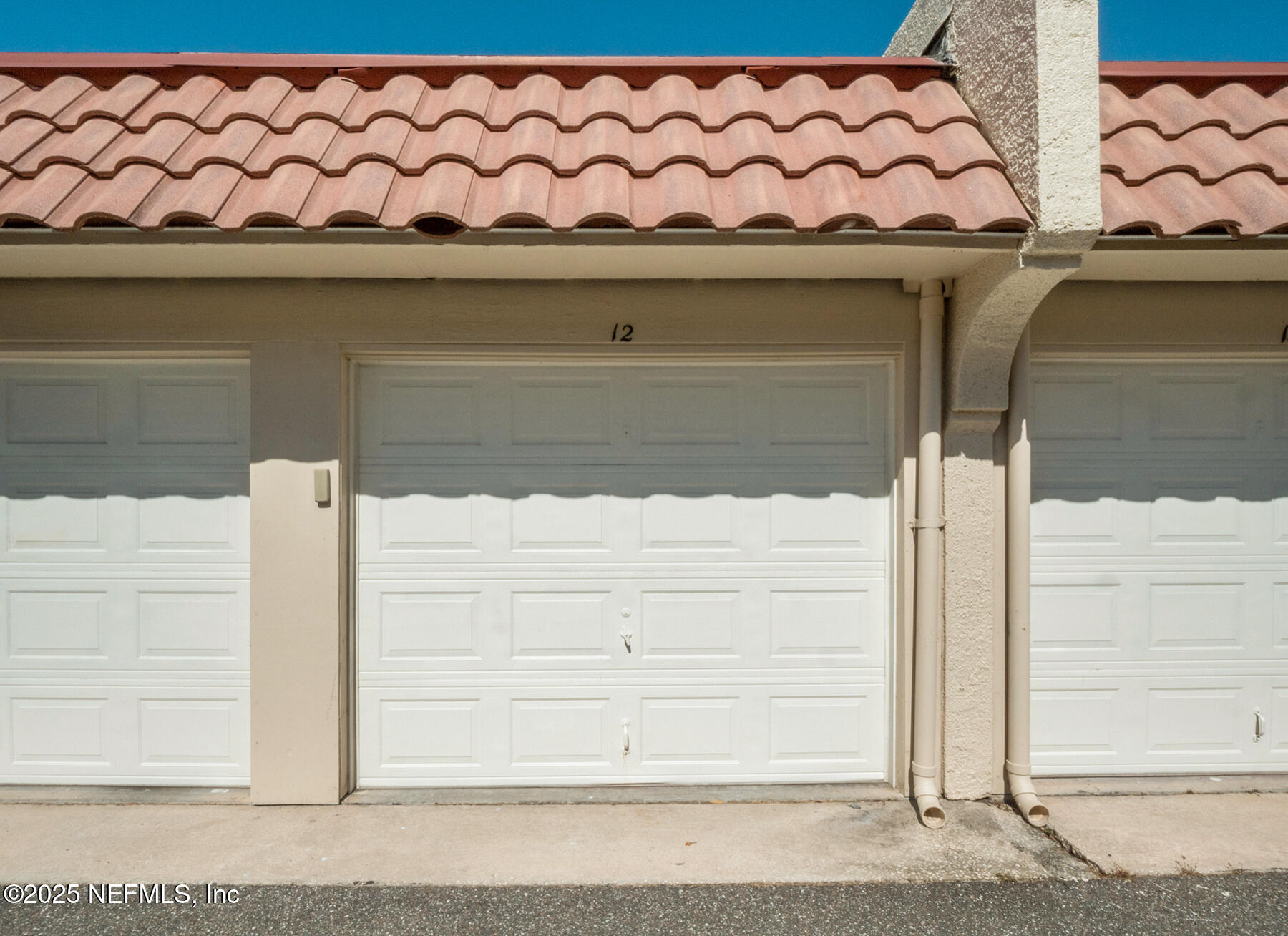 10 10TH Street, GARAGE 12