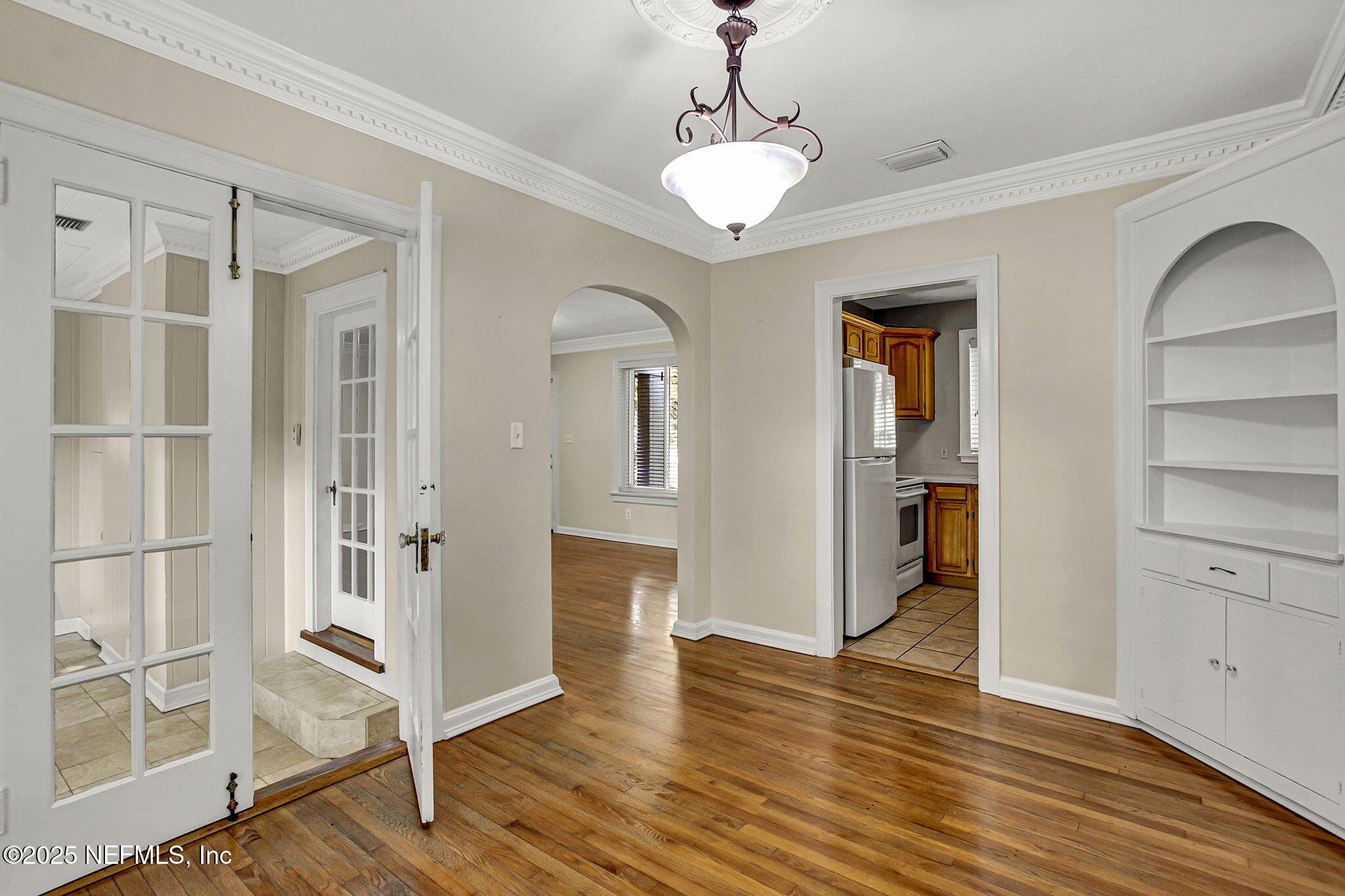 1409 MONTICELLO Road