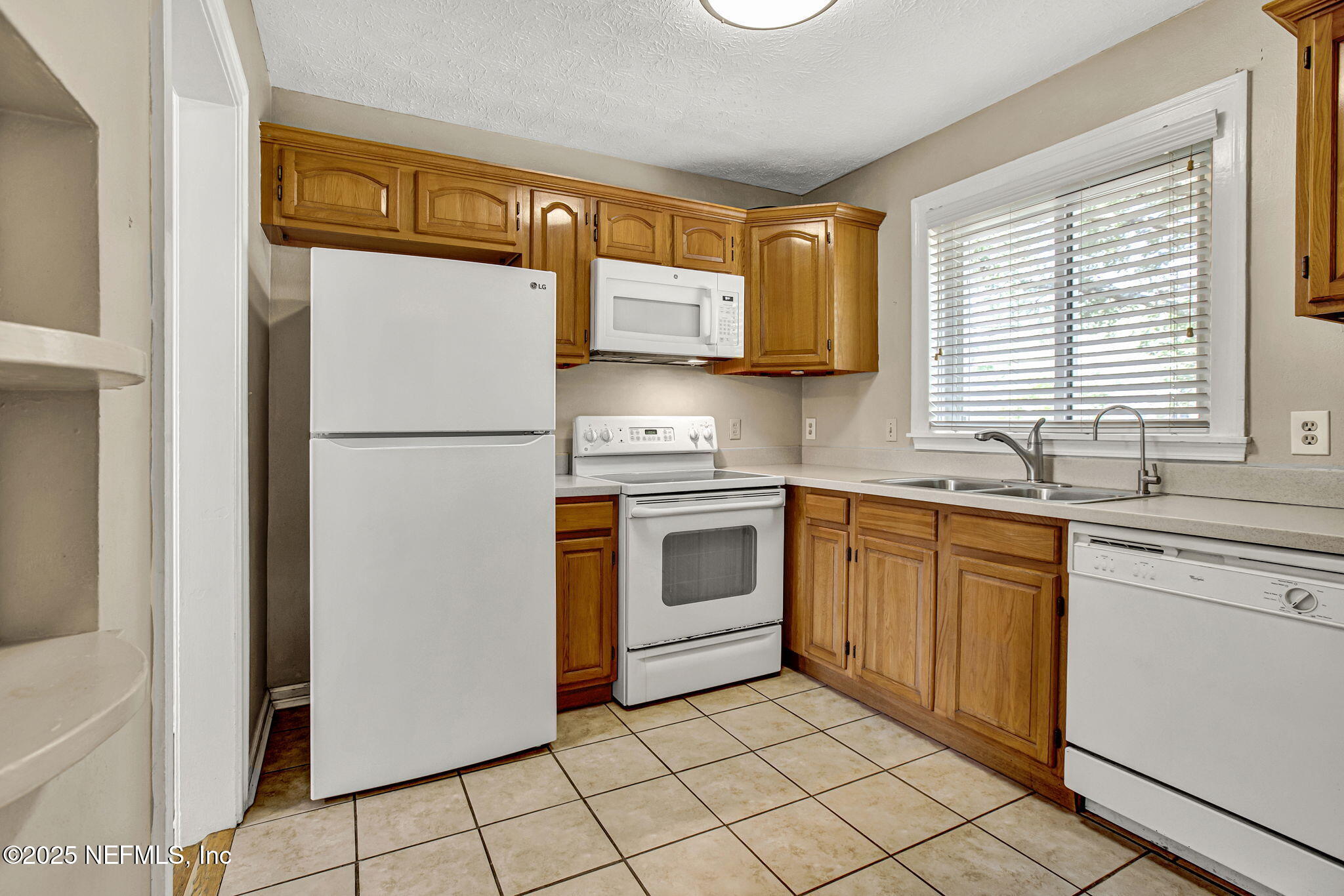 1409 MONTICELLO Road