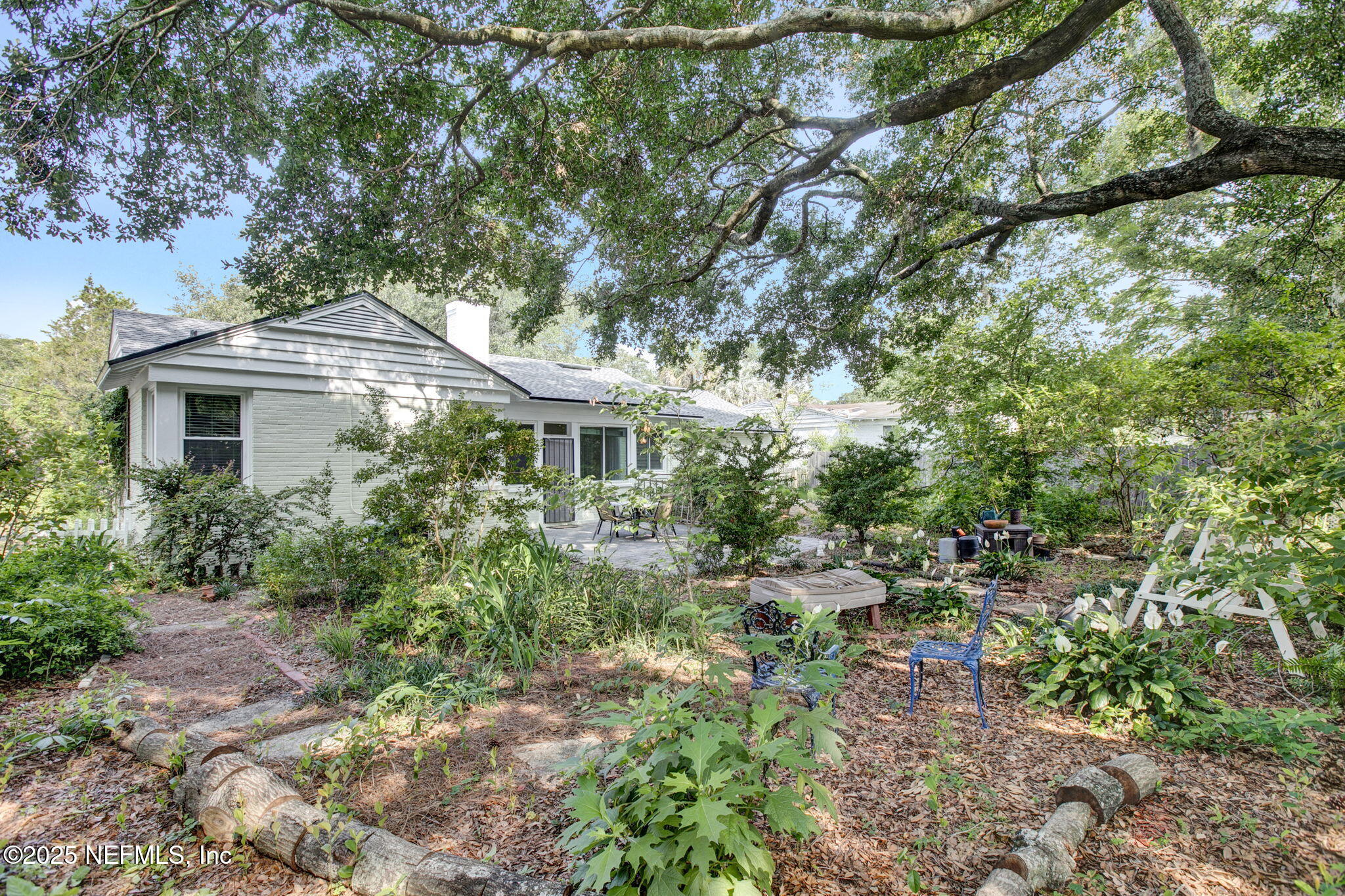 1409 MONTICELLO Road