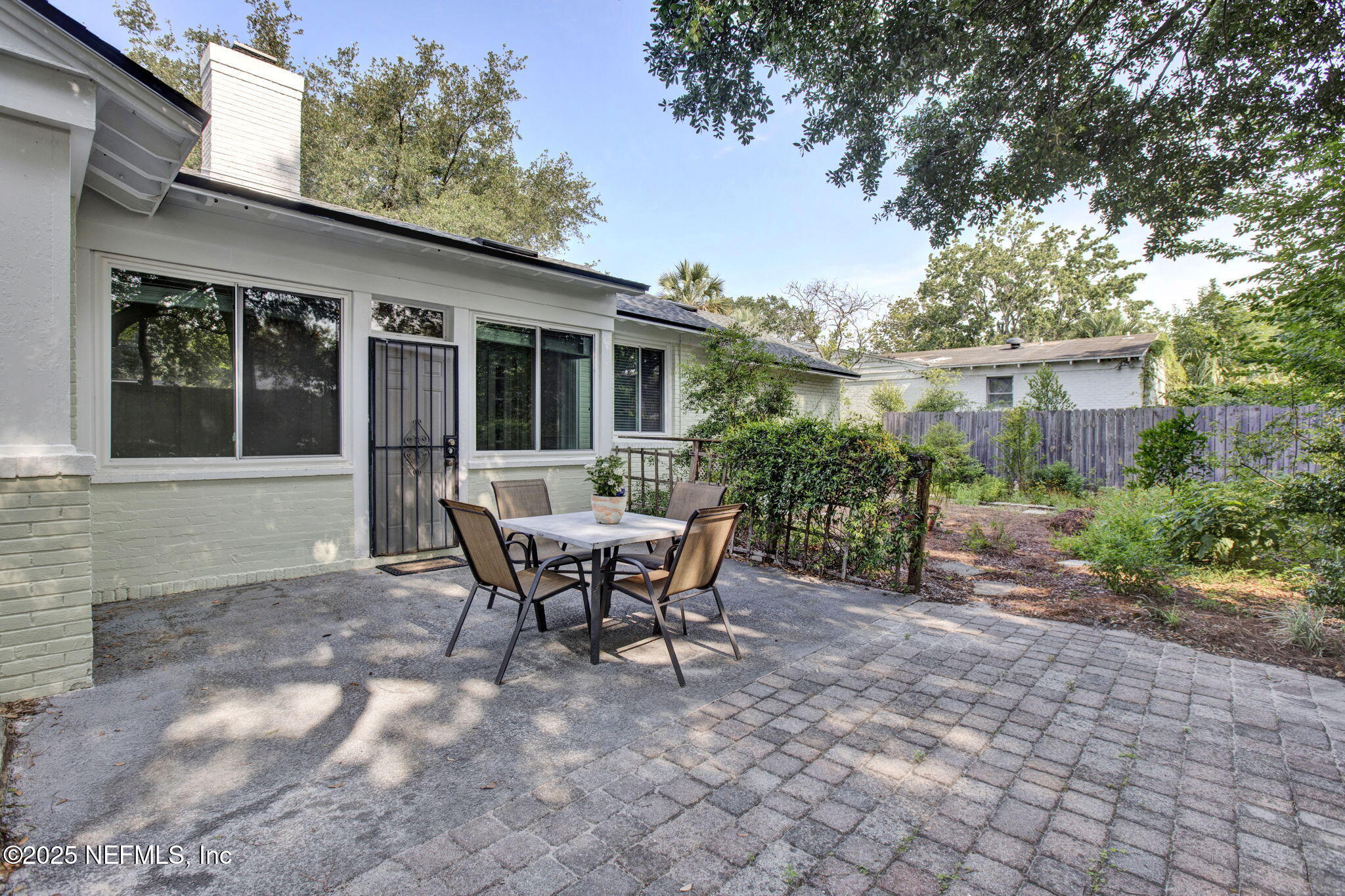 1409 MONTICELLO Road