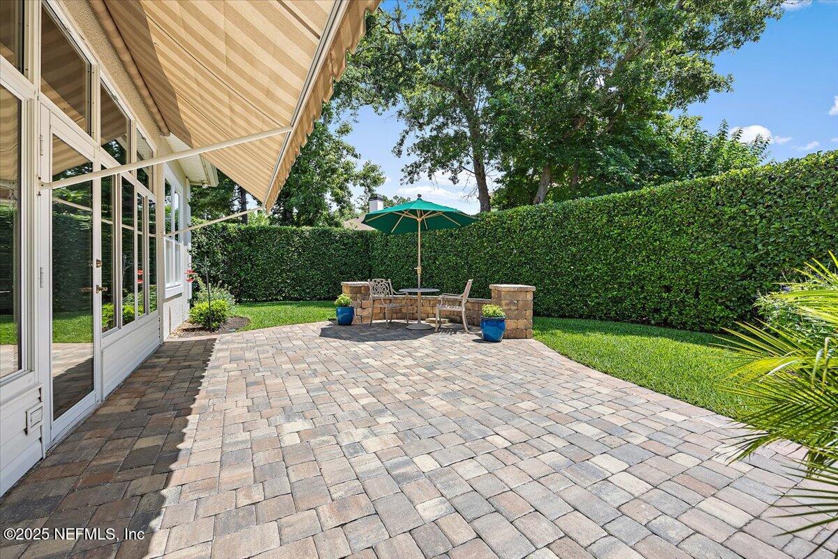 6541 BURNHAM Circle