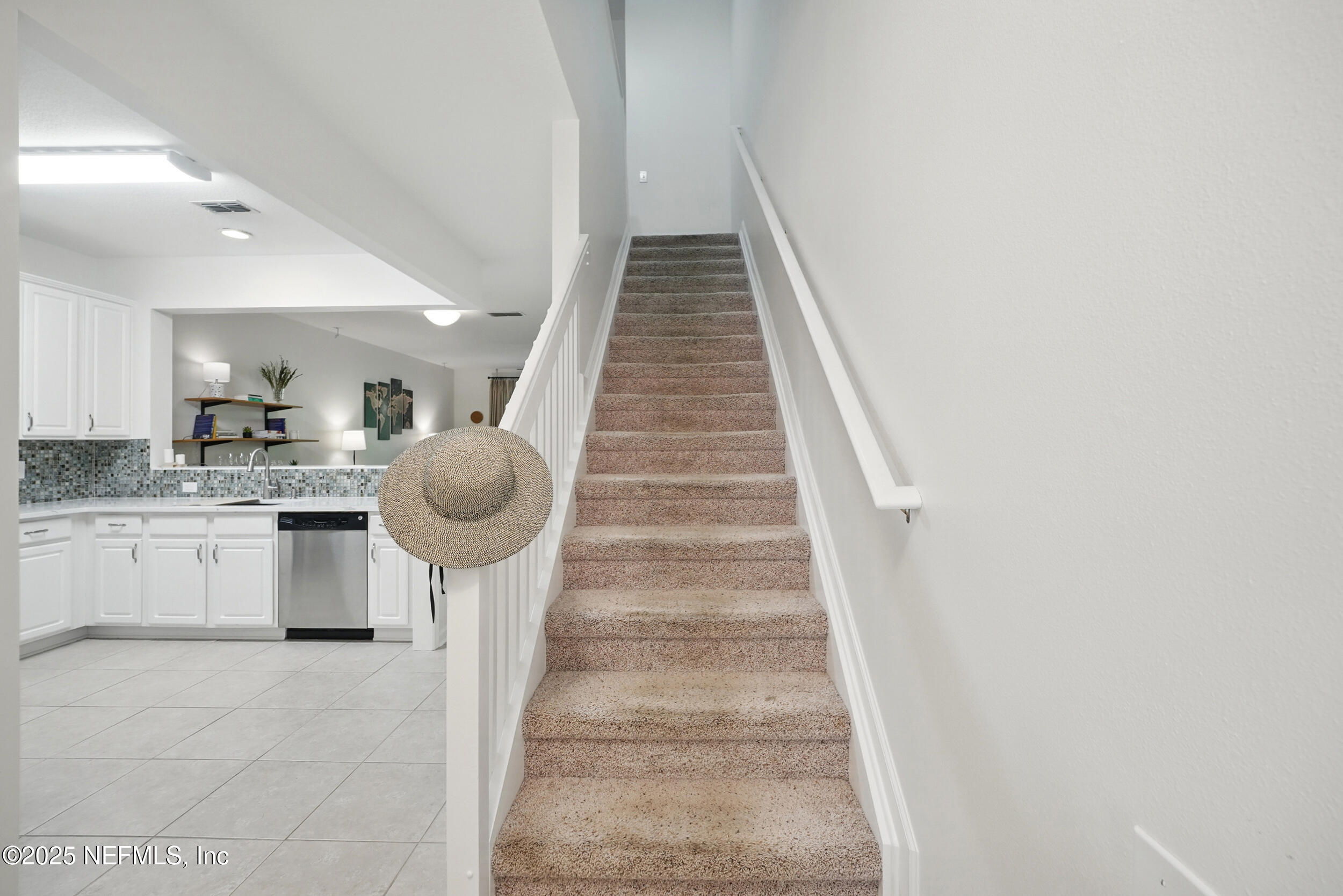 7566 SCARLET IBIS Lane