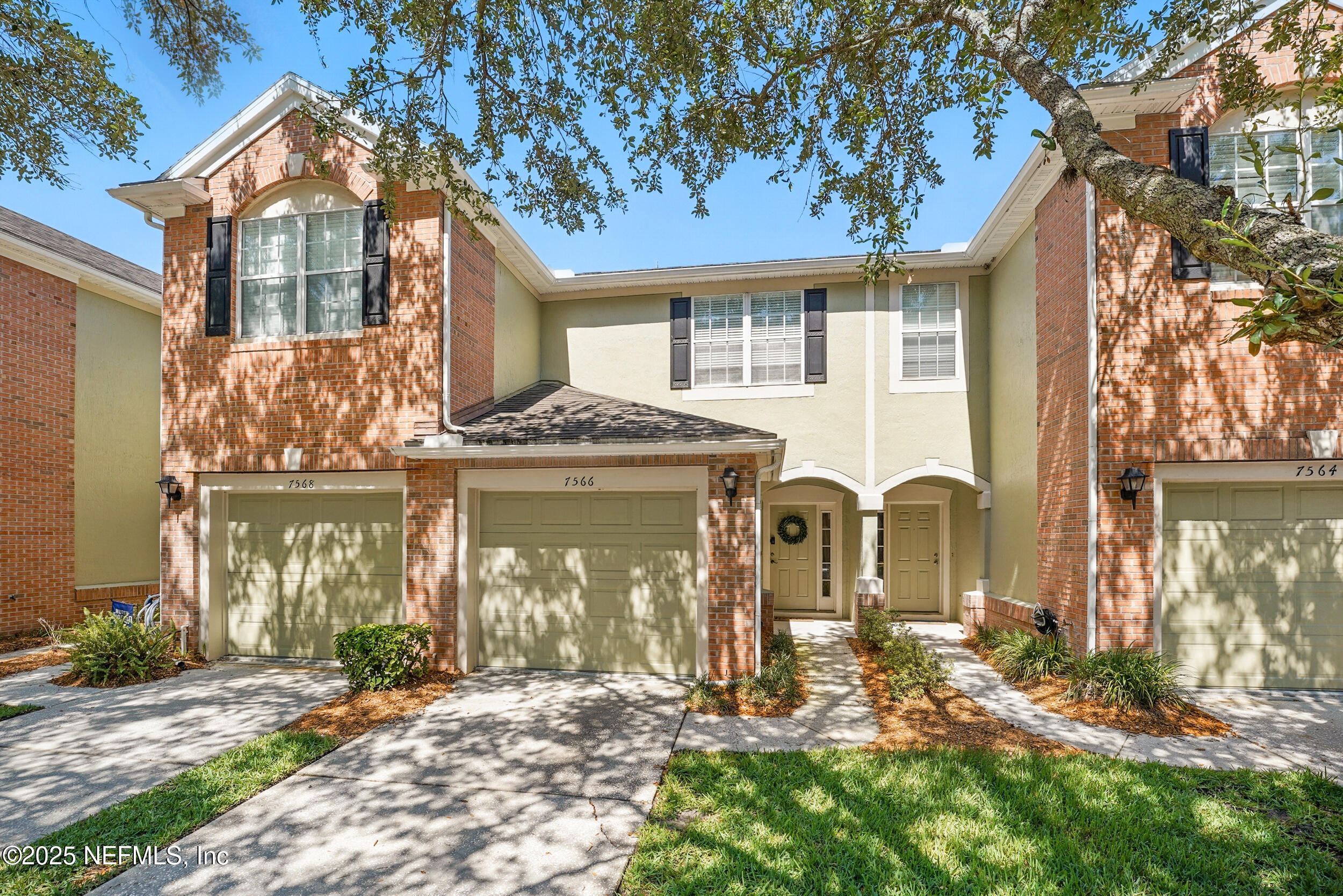 7566 SCARLET IBIS Lane