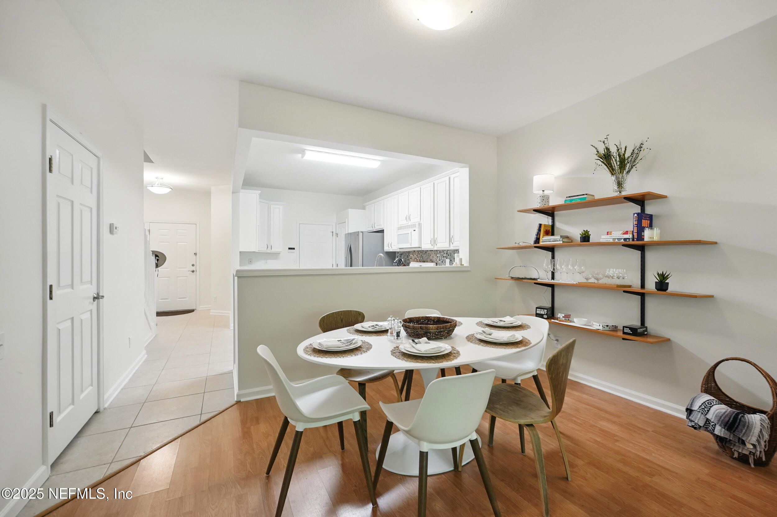 7566 SCARLET IBIS Lane