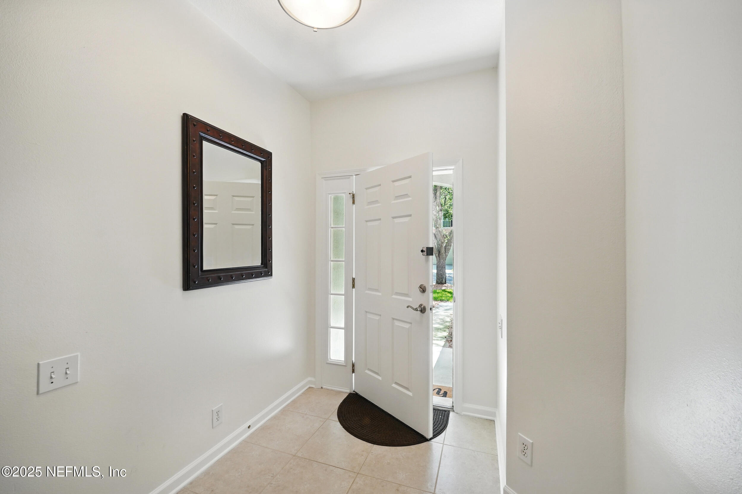 7566 SCARLET IBIS Lane