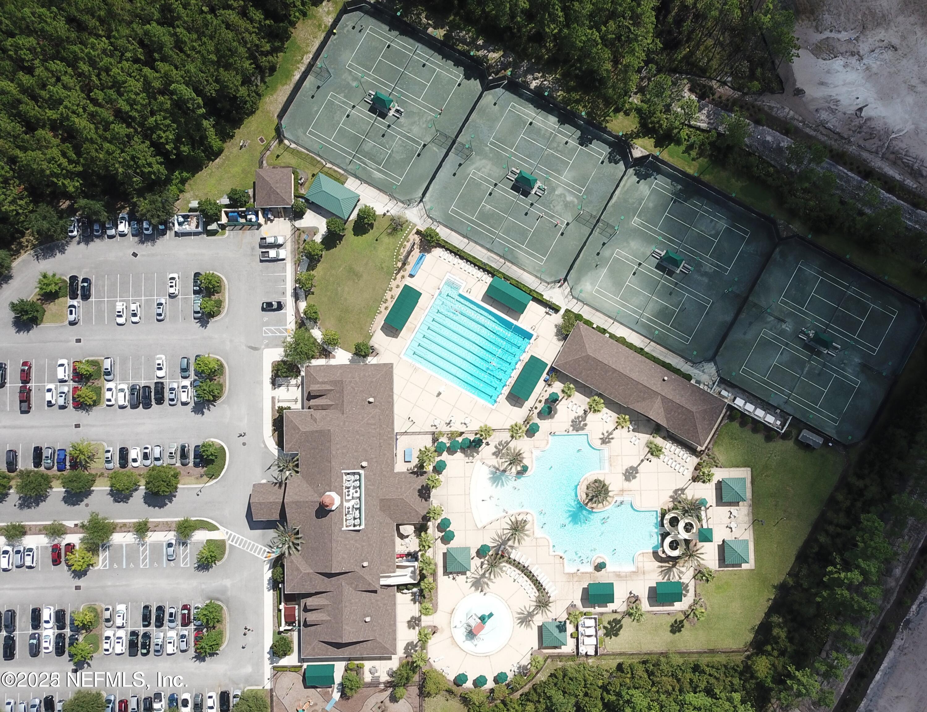 880 BUCKEYE Lane W, St. Johns