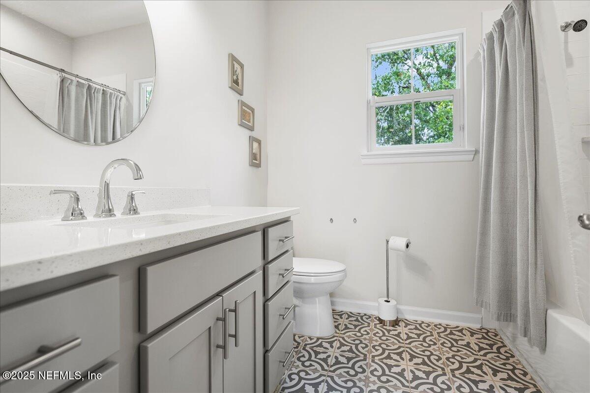 3850 BOONE PARK Avenue