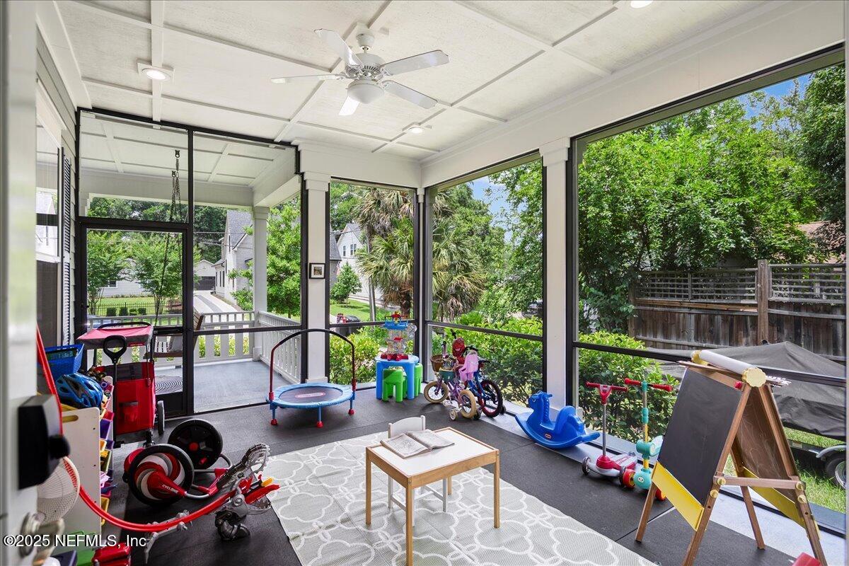 3850 BOONE PARK Avenue