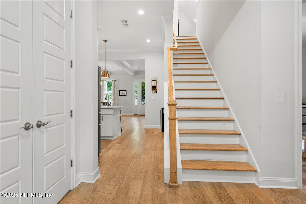 3850 BOONE PARK Avenue