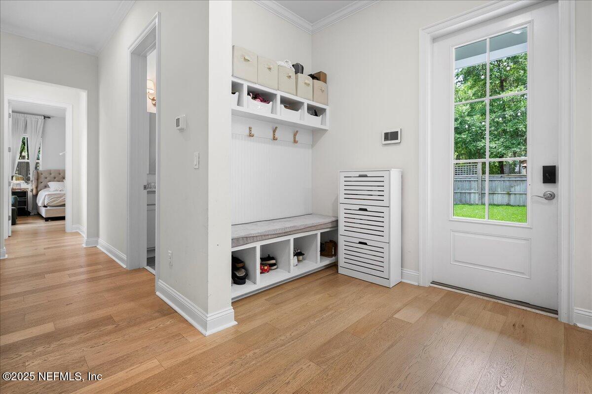 3850 BOONE PARK Avenue