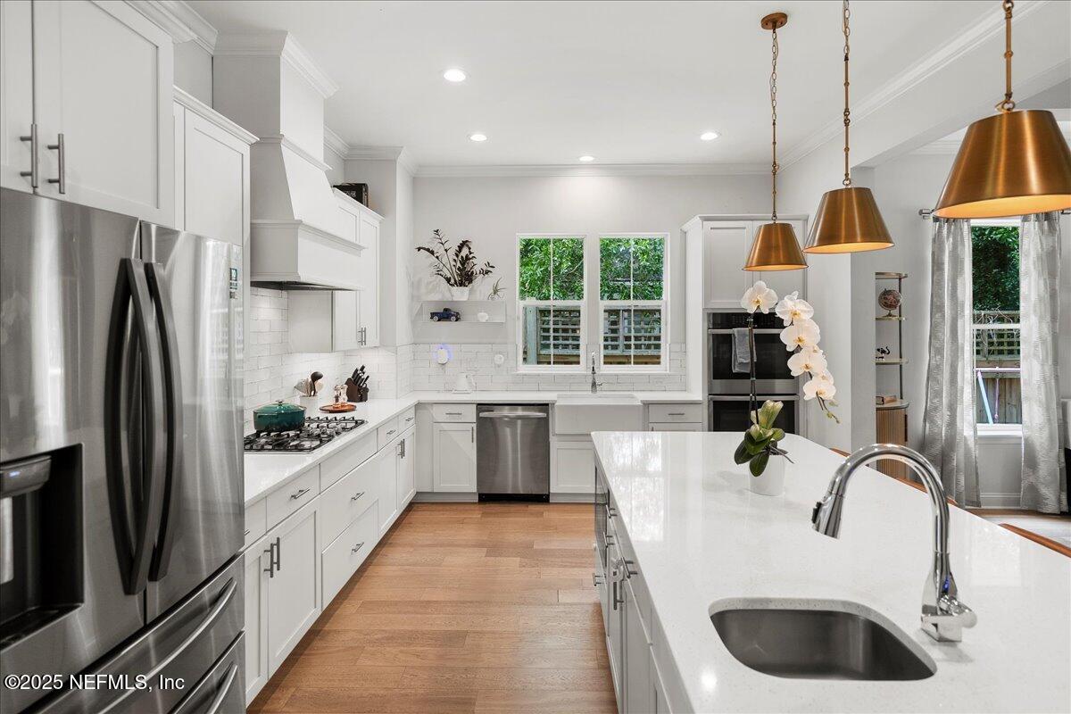 3850 BOONE PARK Avenue