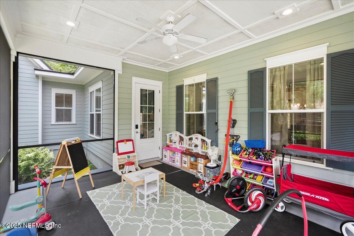 3850 BOONE PARK Avenue