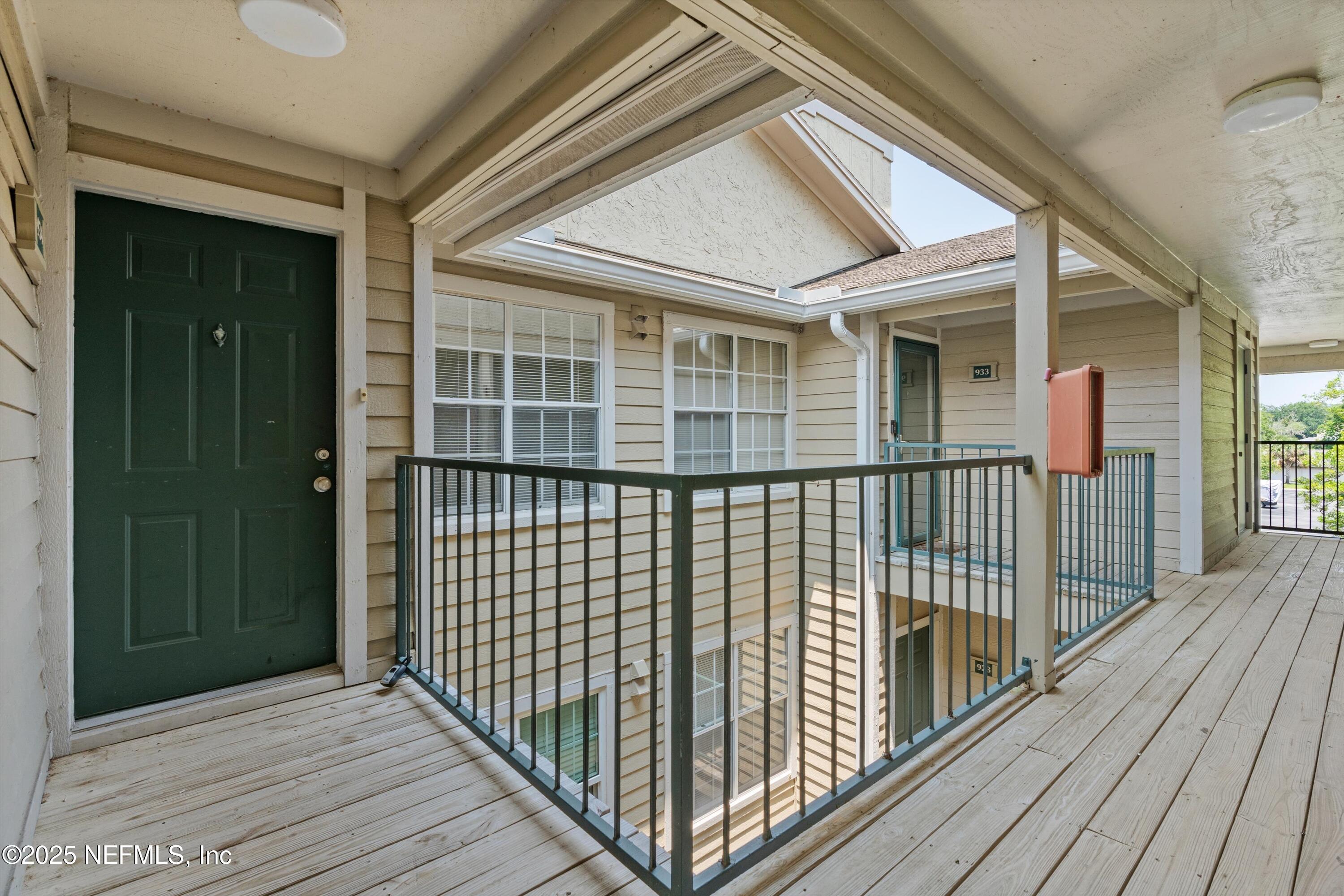 900 IRONWOOD Drive, 934